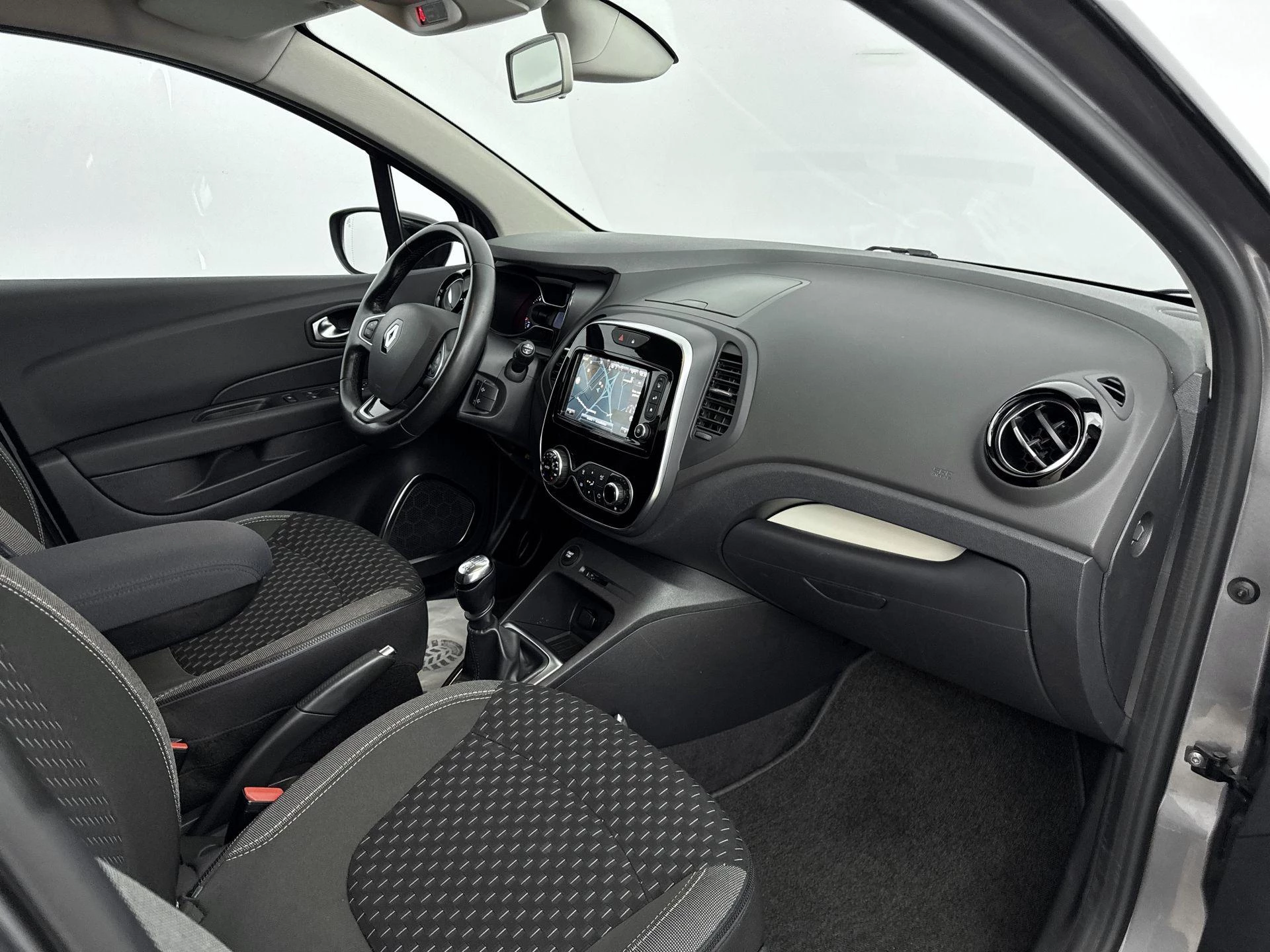 Renault-Captur-image-17