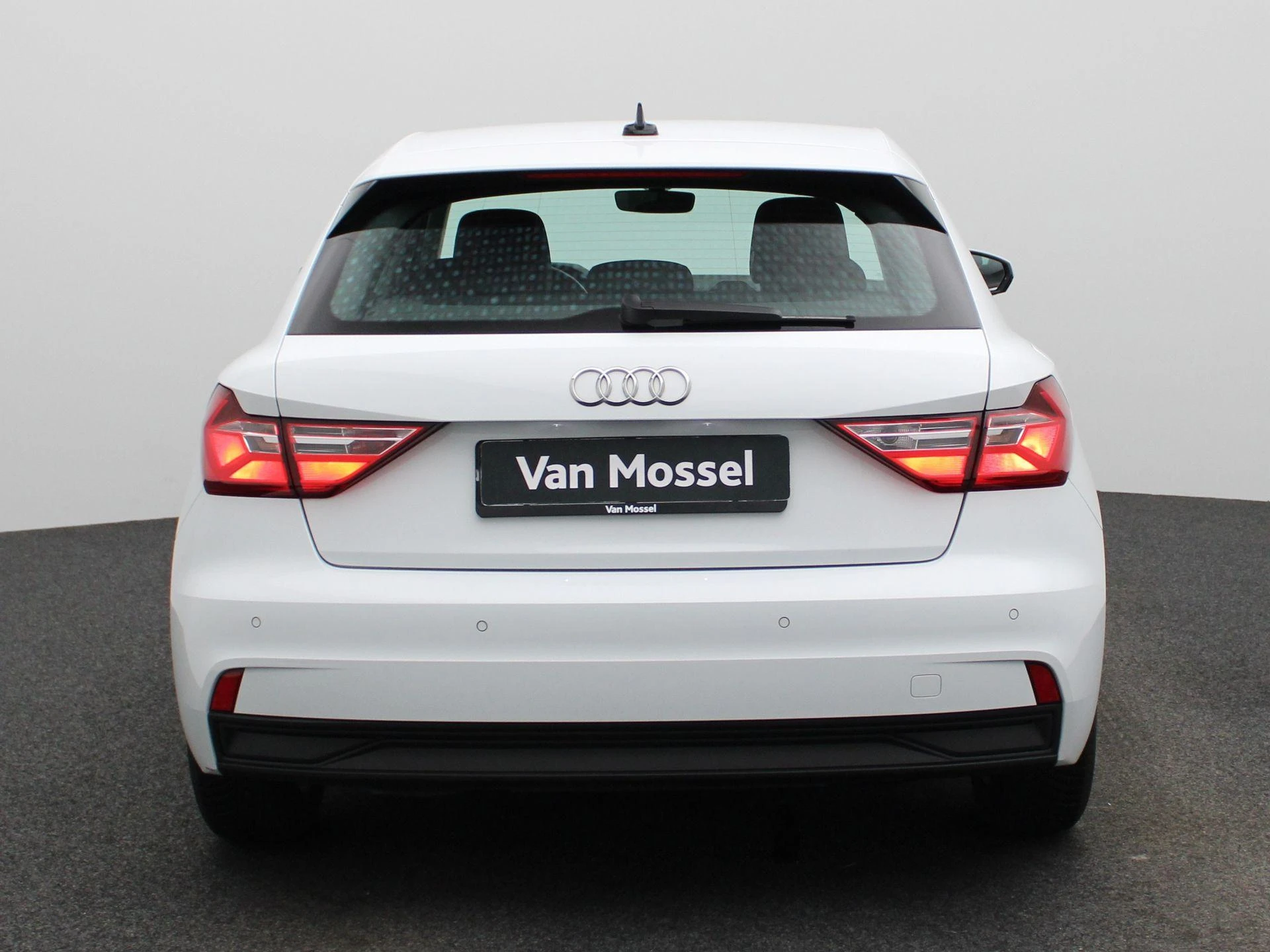 Audi-A1 Sportback-image-5