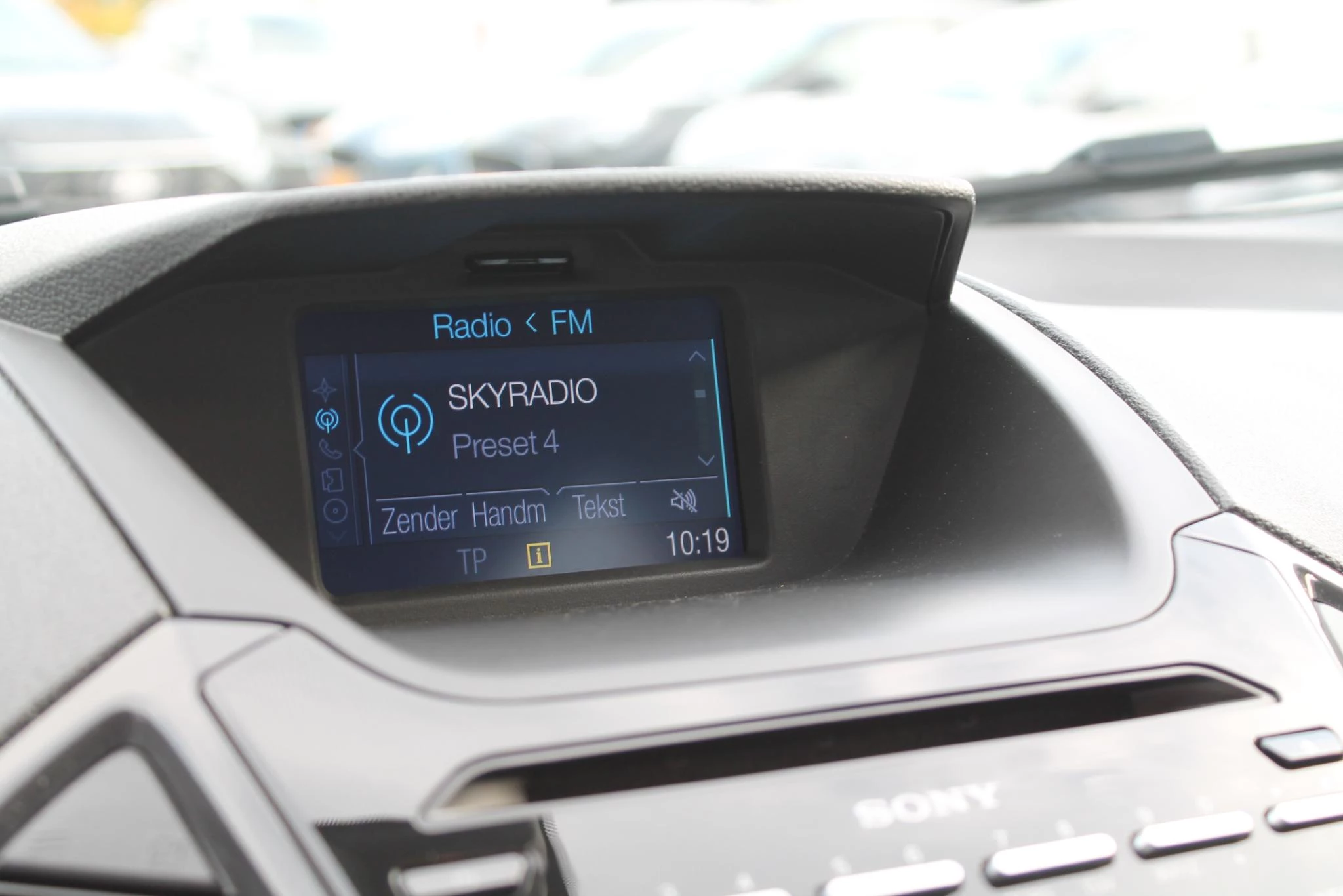 Ford-EcoSport-image-24