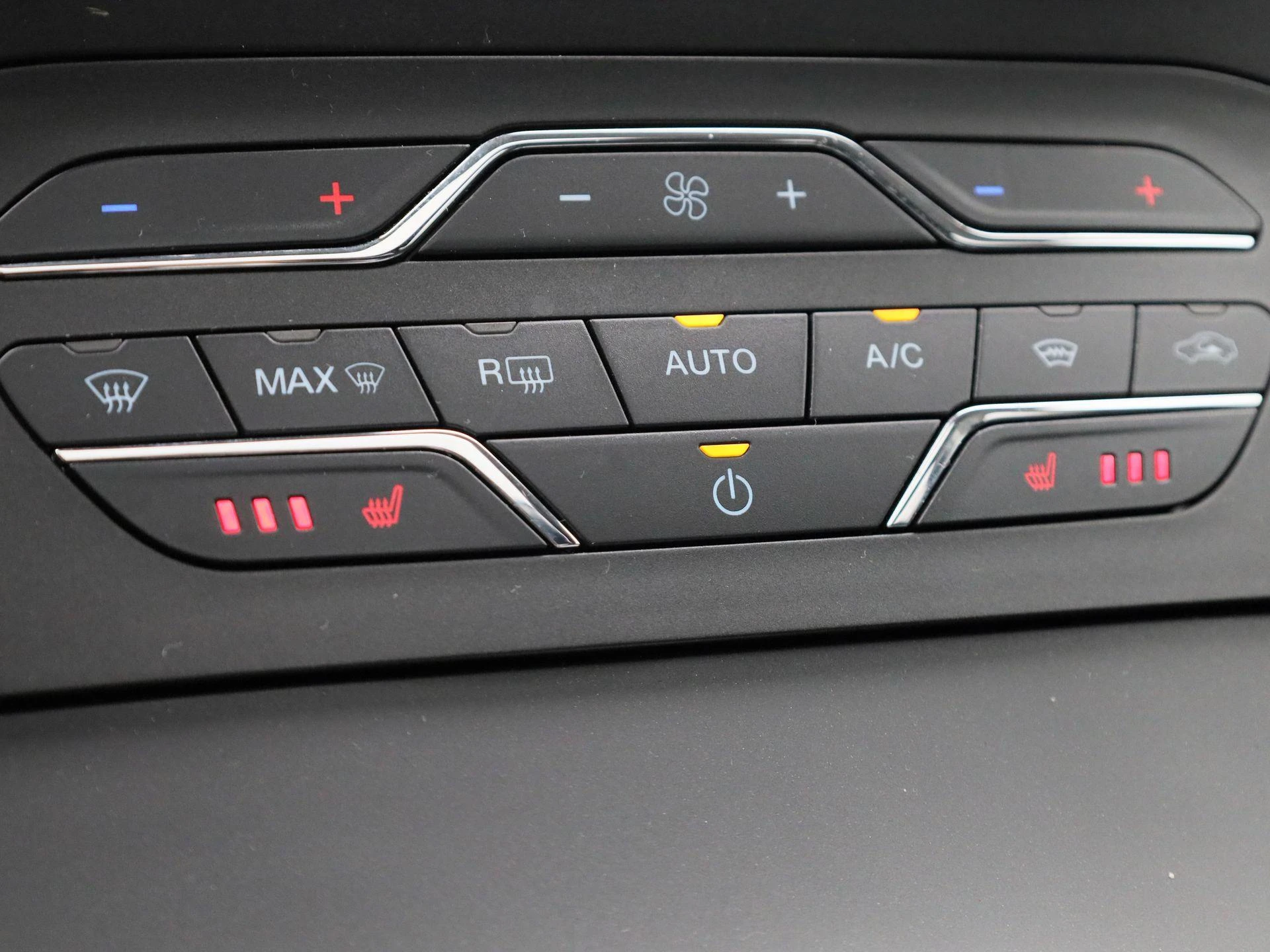 Ford-S-Max-image-19