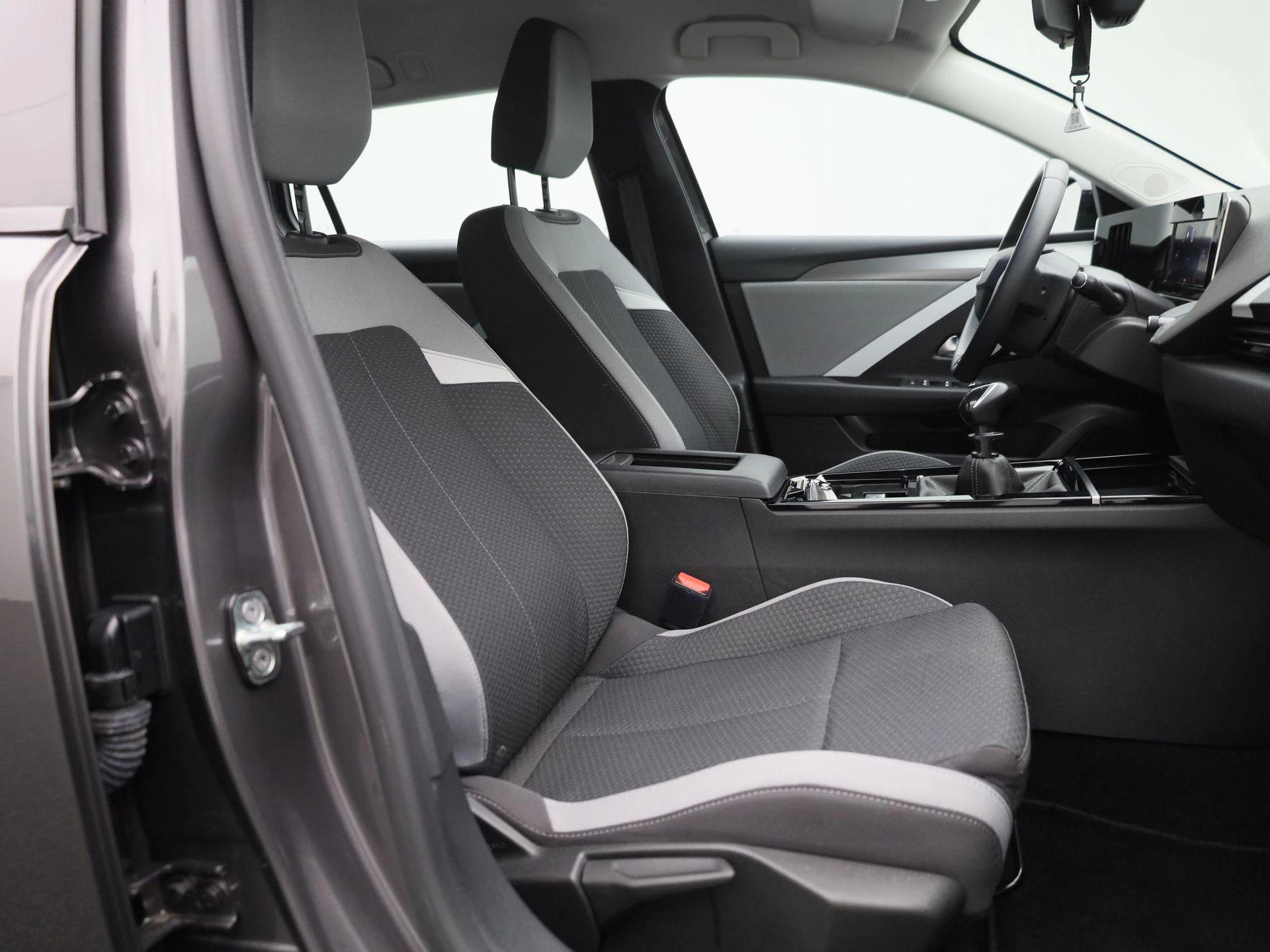 Opel-Astra-image-31