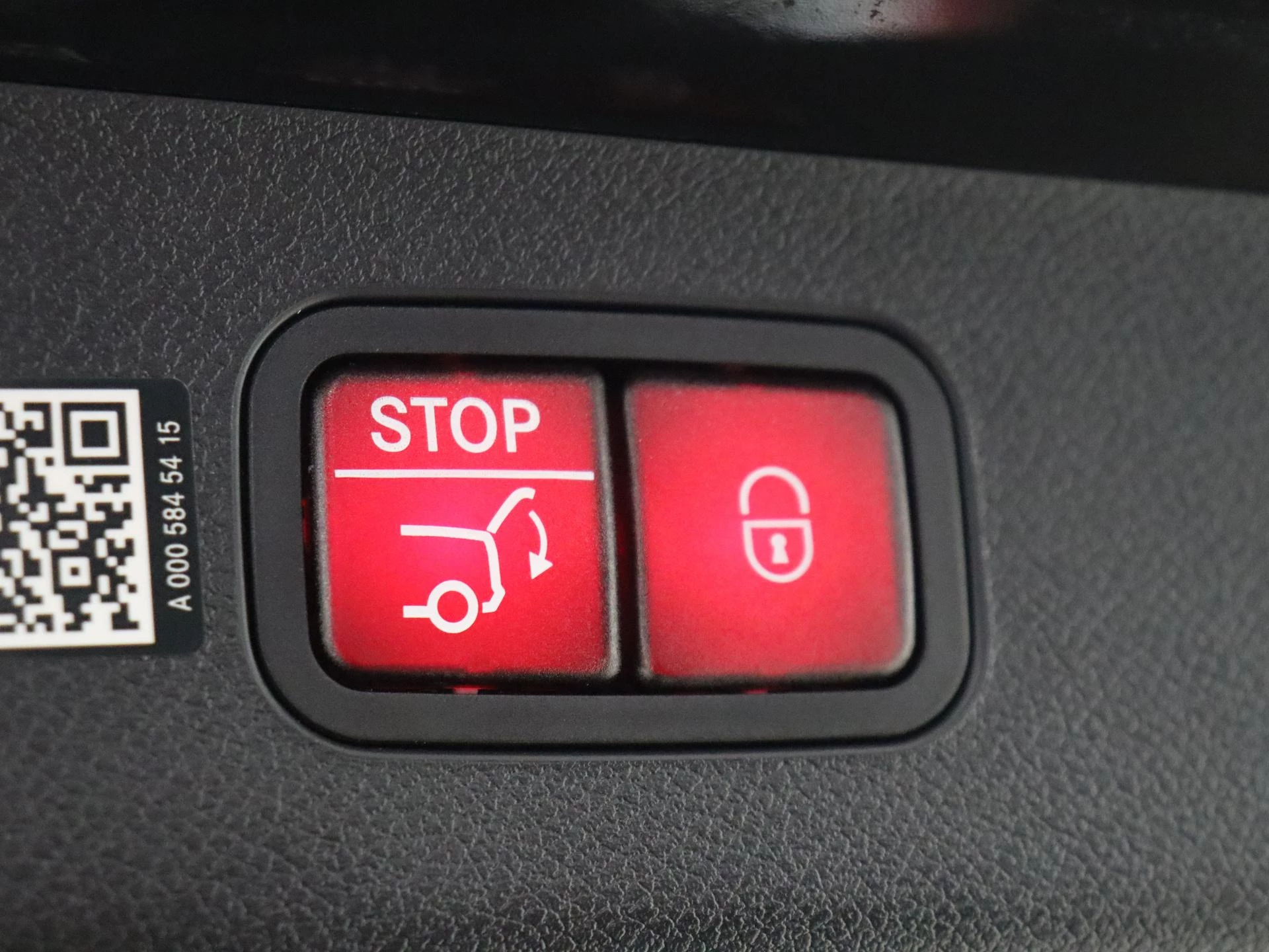 Mercedes-Benz-E-Klasse-image-35