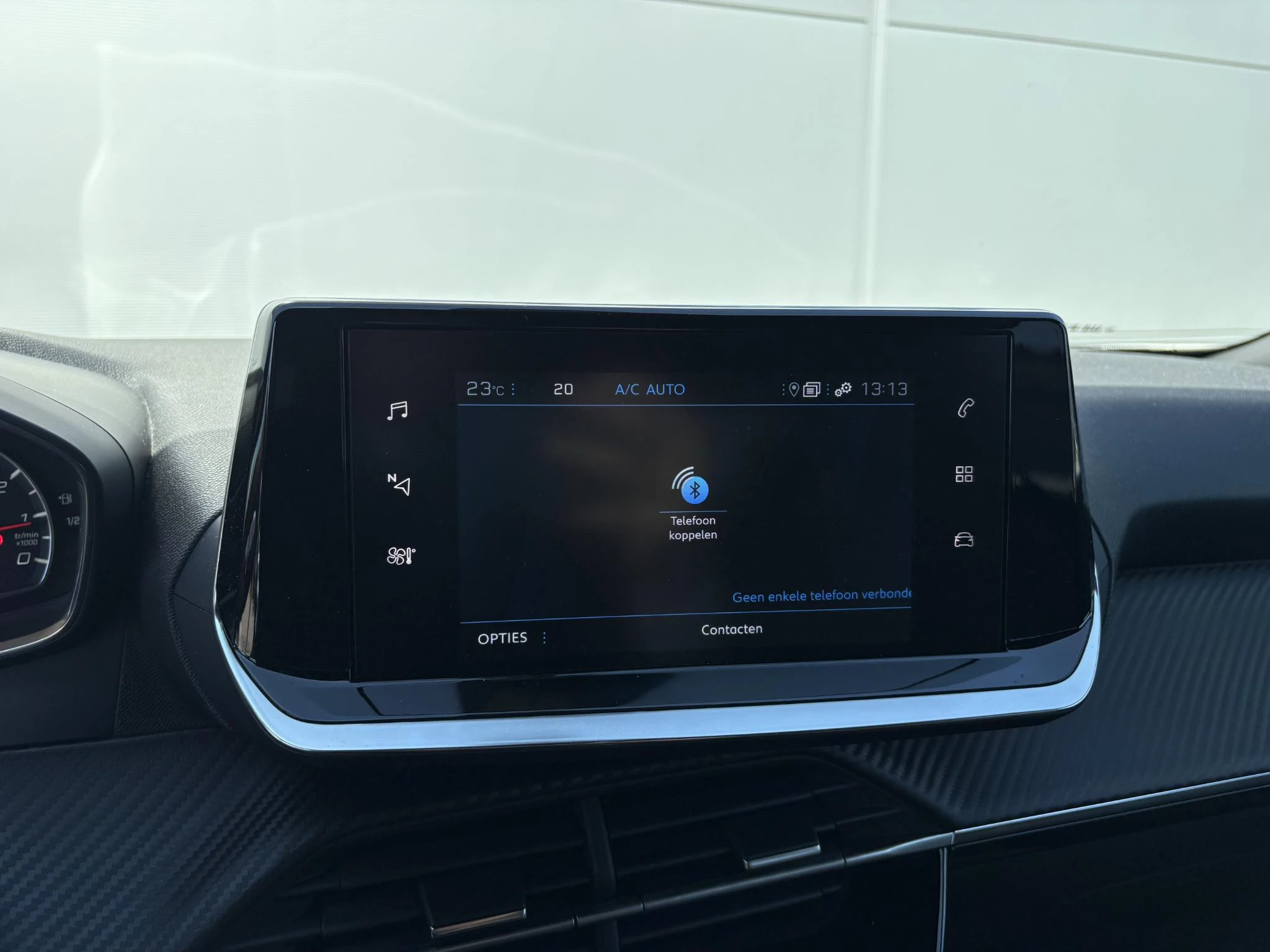 Peugeot-2008-image-19