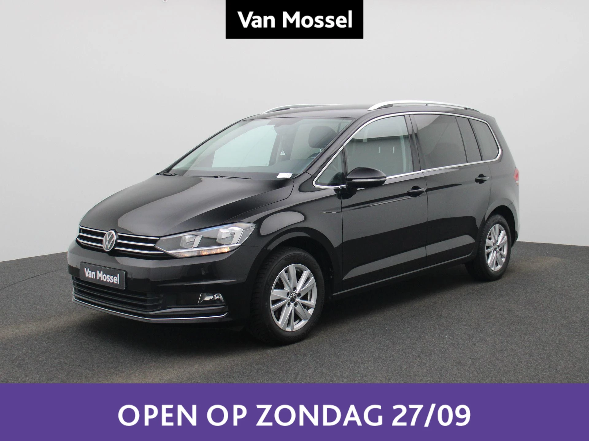 Volkswagen-Touran-image-0