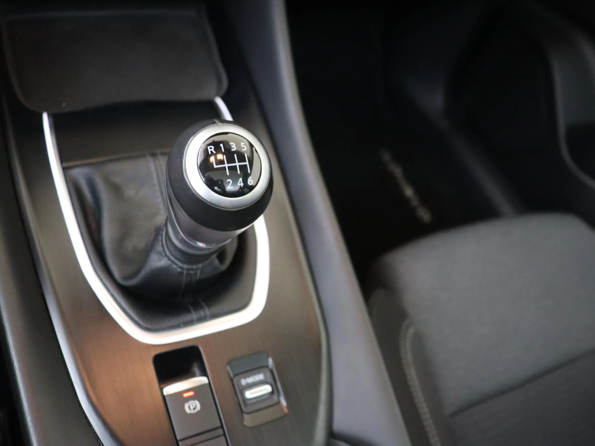 Nissan QASHQAI 1.3 MHEV N-Connecta