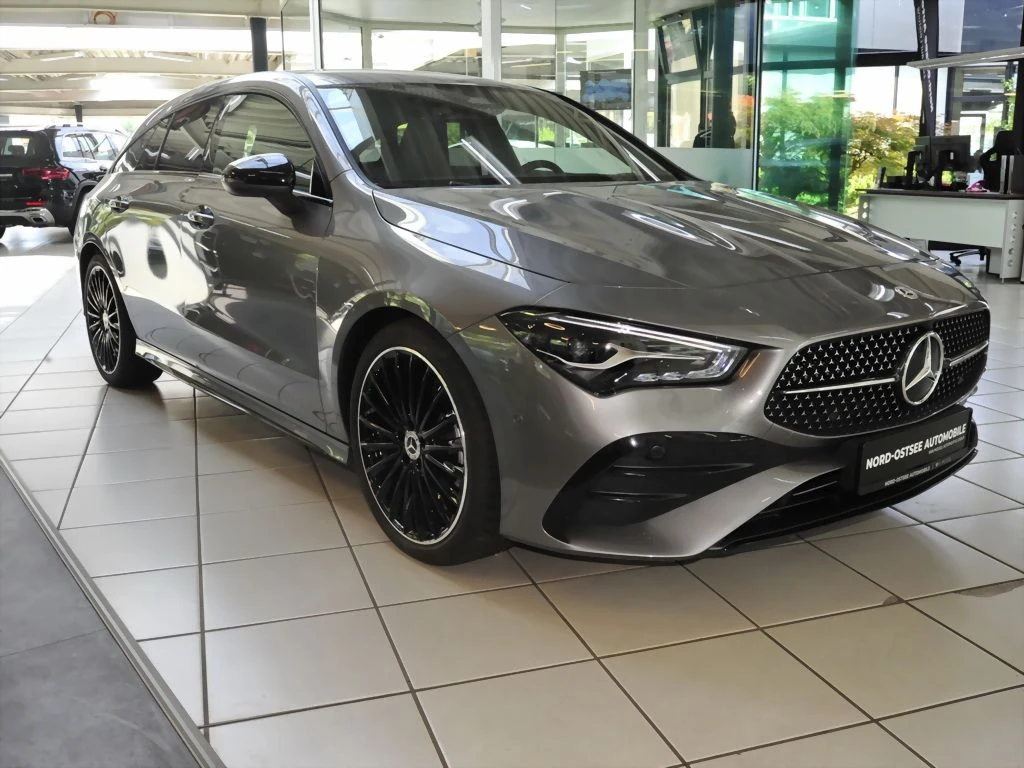 Mercedes-Benz-CLA 200 d-image-3