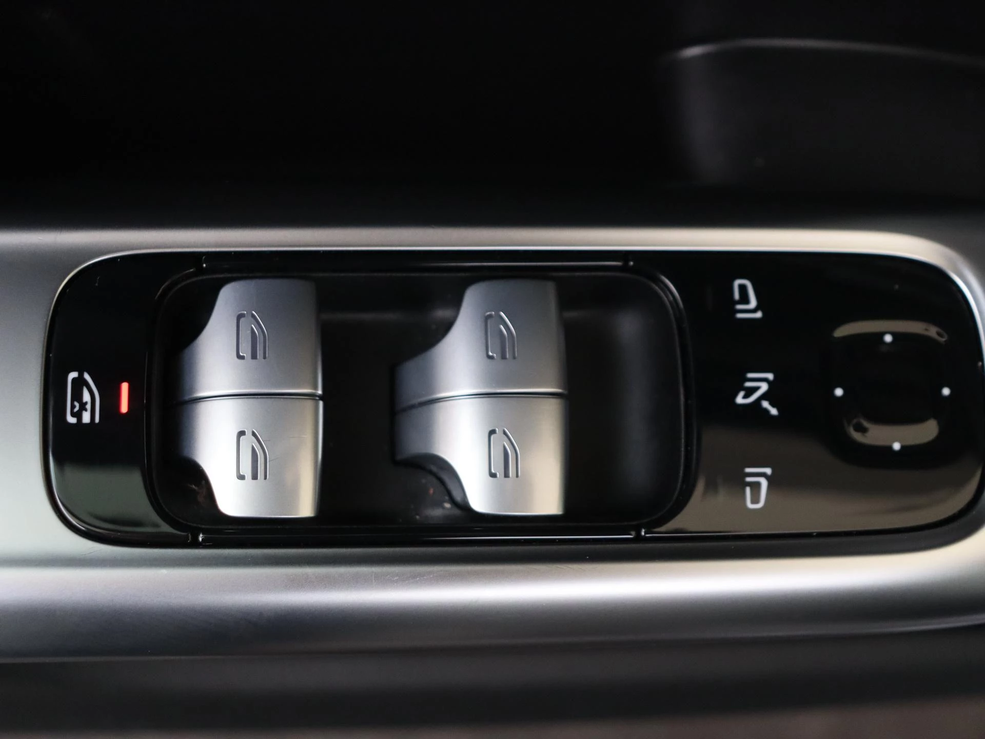 Mercedes-Benz-C-Klasse-image-30