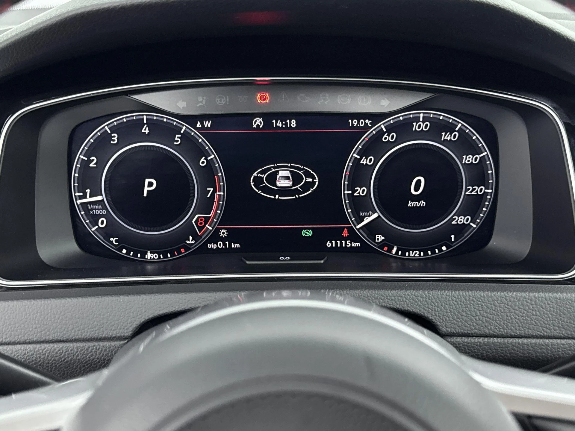 Volkswagen-Golf-image-8