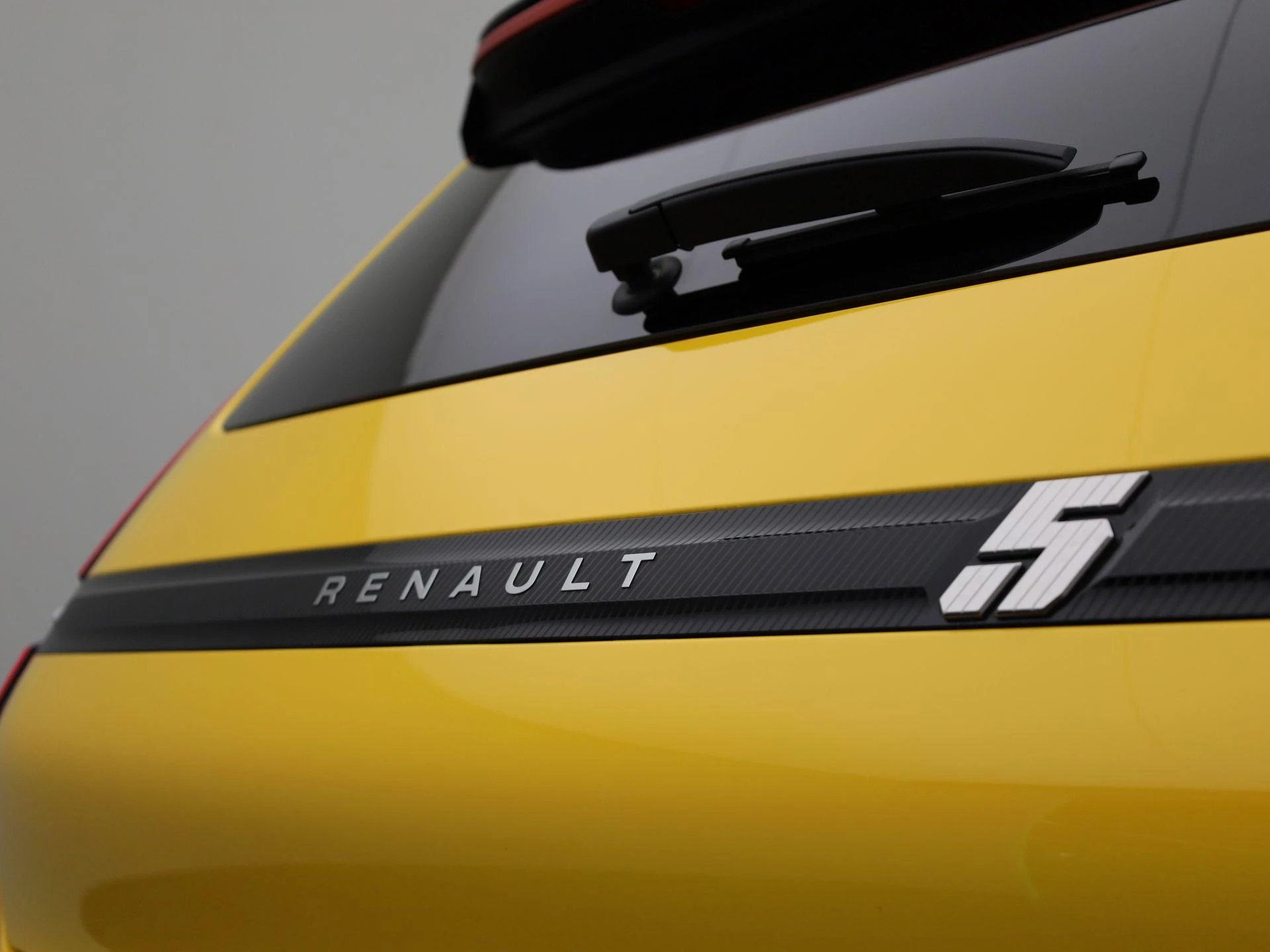 Renault-5-image-42