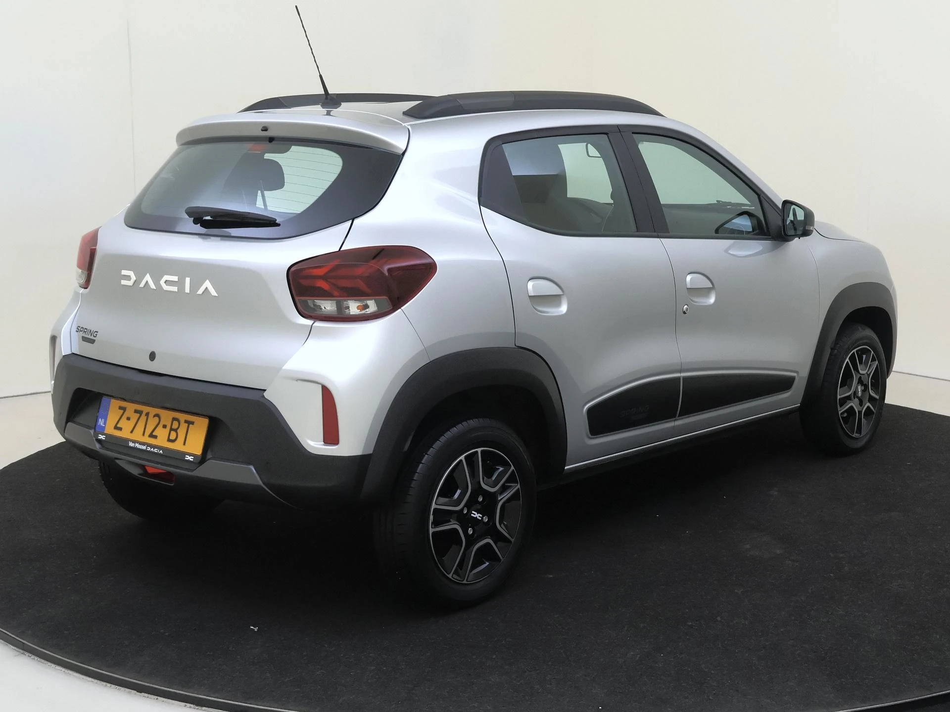 Dacia-Spring-image-3