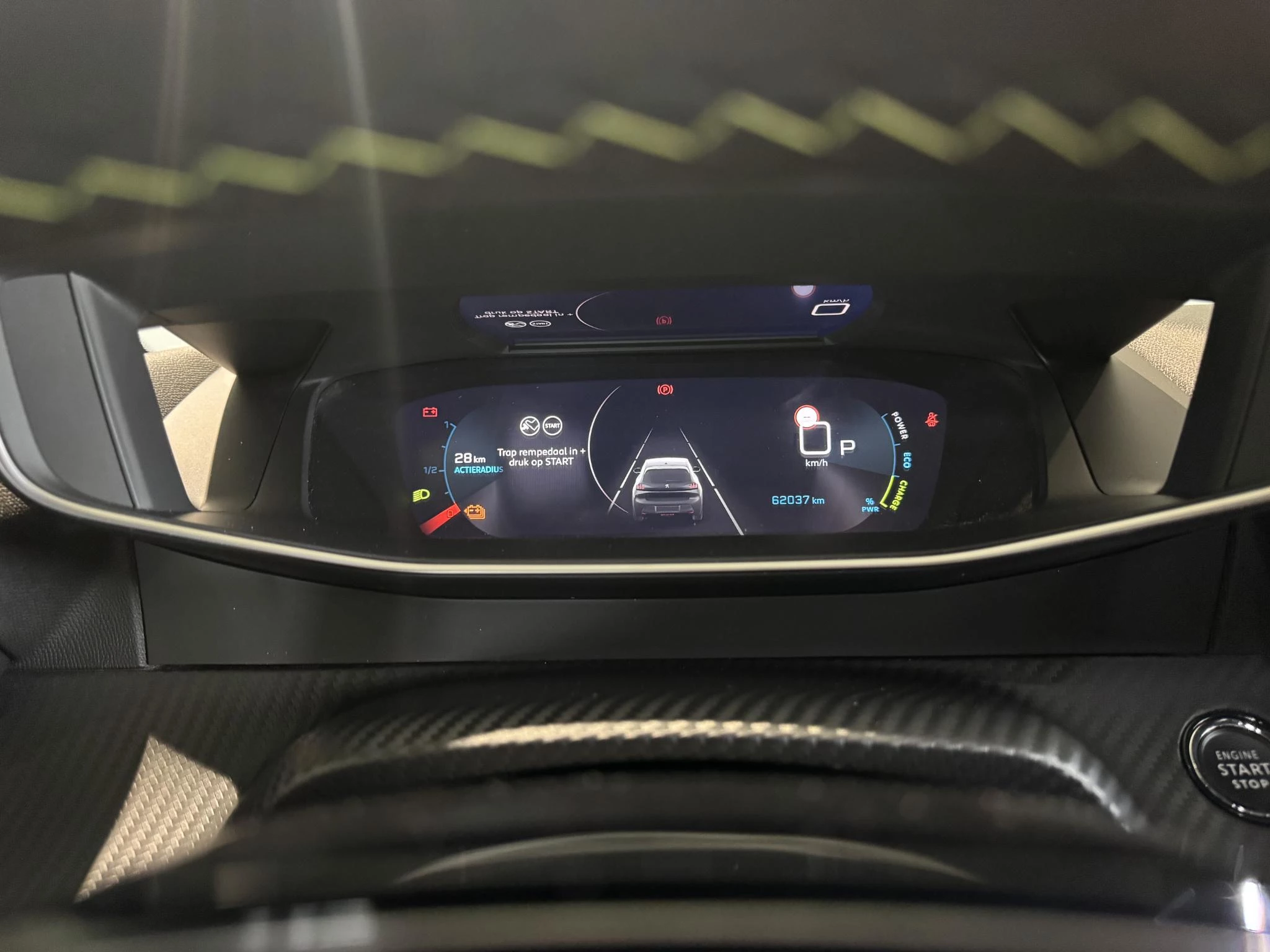 Peugeot-e-208-image-12