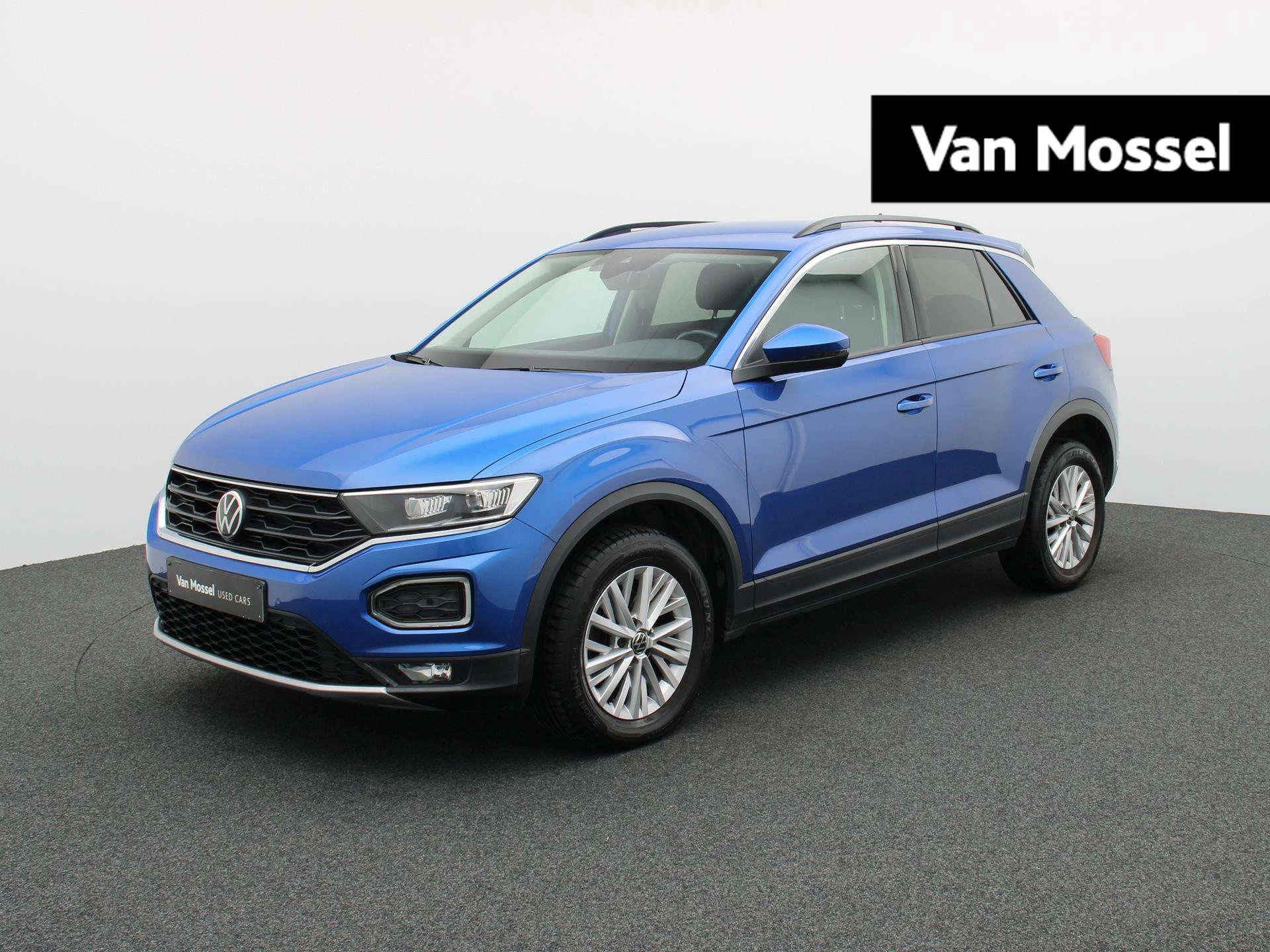 Volkswagen-T-Roc-image-0