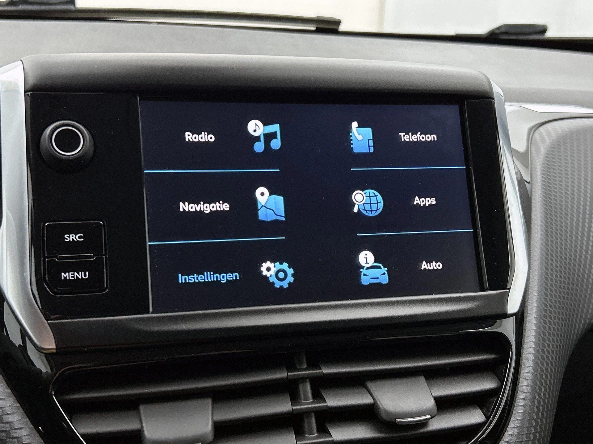 Peugeot-2008-image-30