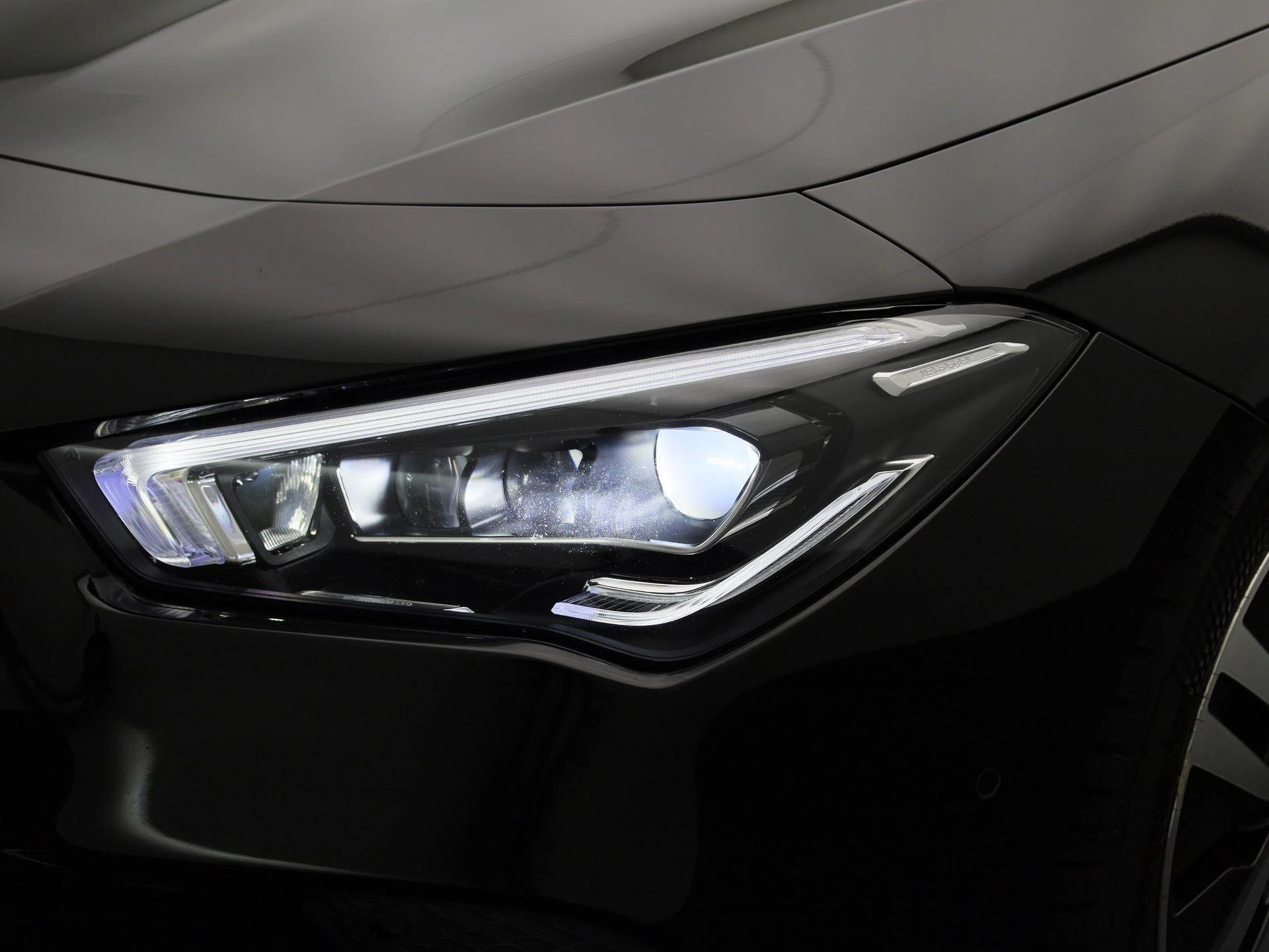 Mercedes-Benz-CLA-image-13