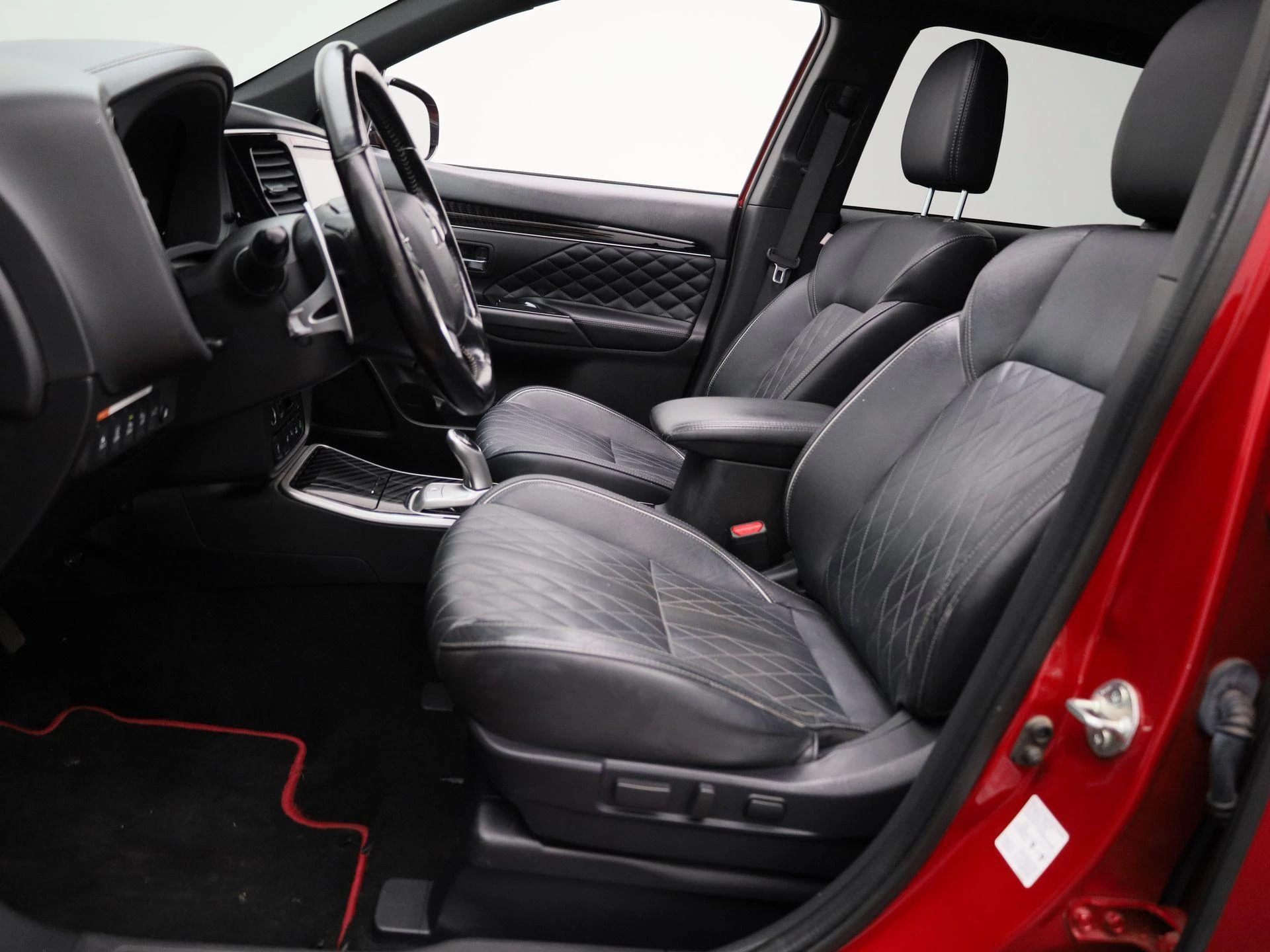 Mitsubishi-Outlander-image-10