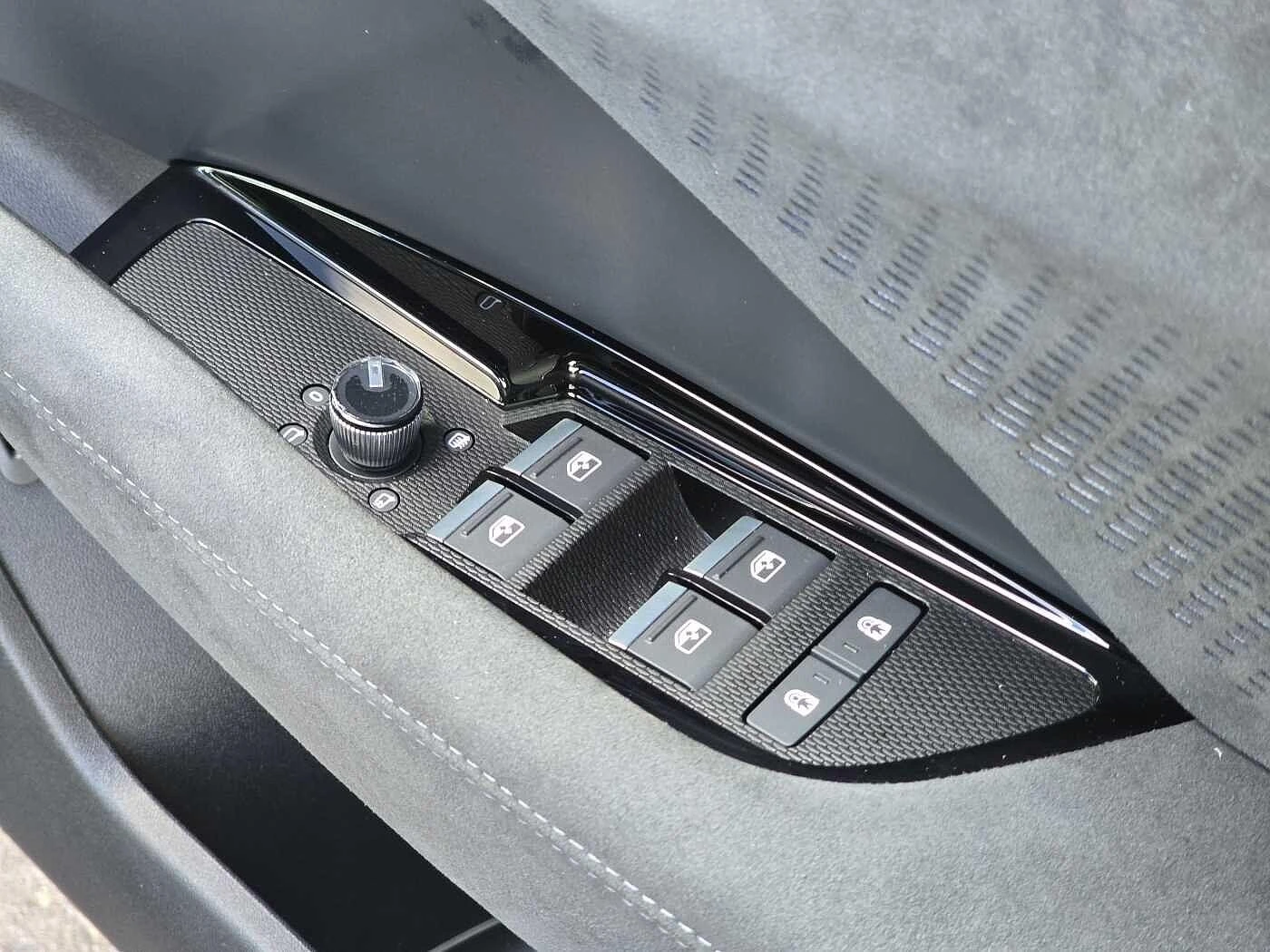 Audi-Q3-image-36