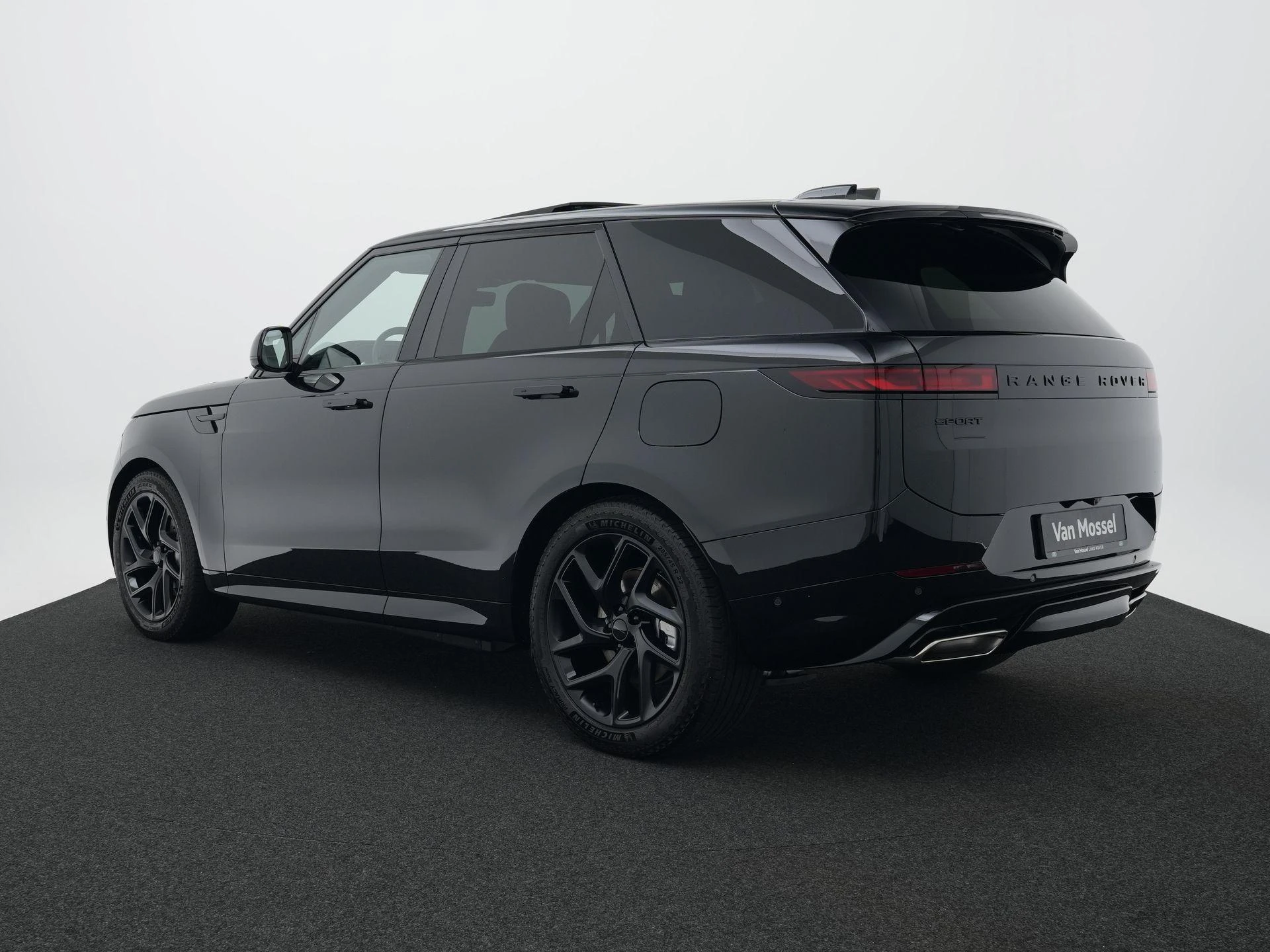 Land Rover-Range Rover Sport-image-2
