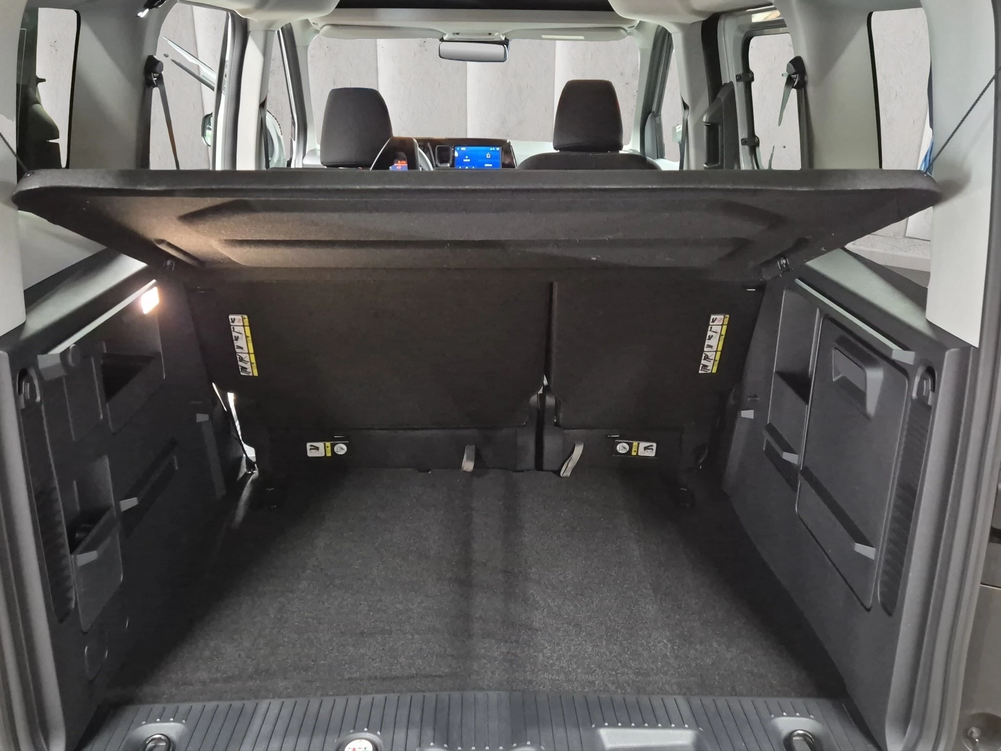 Ford Tourneo Courier Trend 1.0 EcoBoost 92 kW Kompaktvan. 5-türig