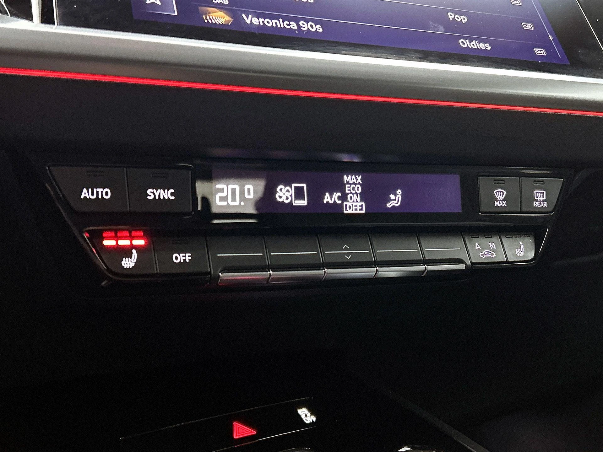 Audi-Q4 e-tron-image-23