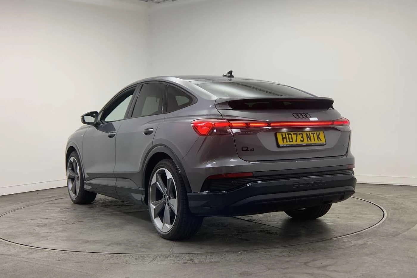 Audi-Q4 Sportback e-tron-image-2