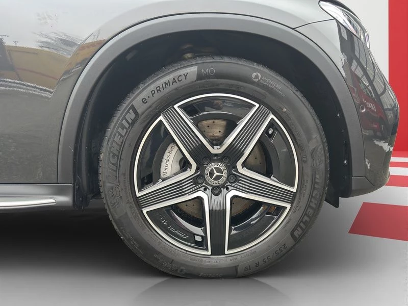 Mercedes-Benz GLC 300 d 4M AMG KEYLESS DISTRONIC AHK MBUX AMG Line