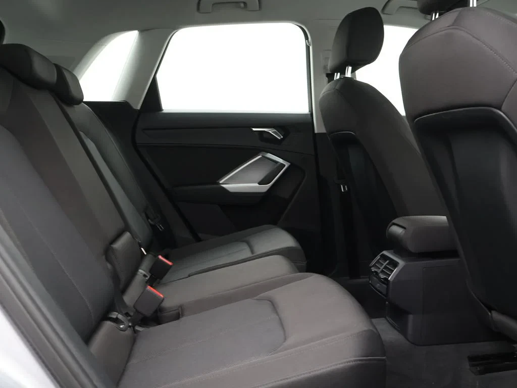 Audi-Q3-image-12
