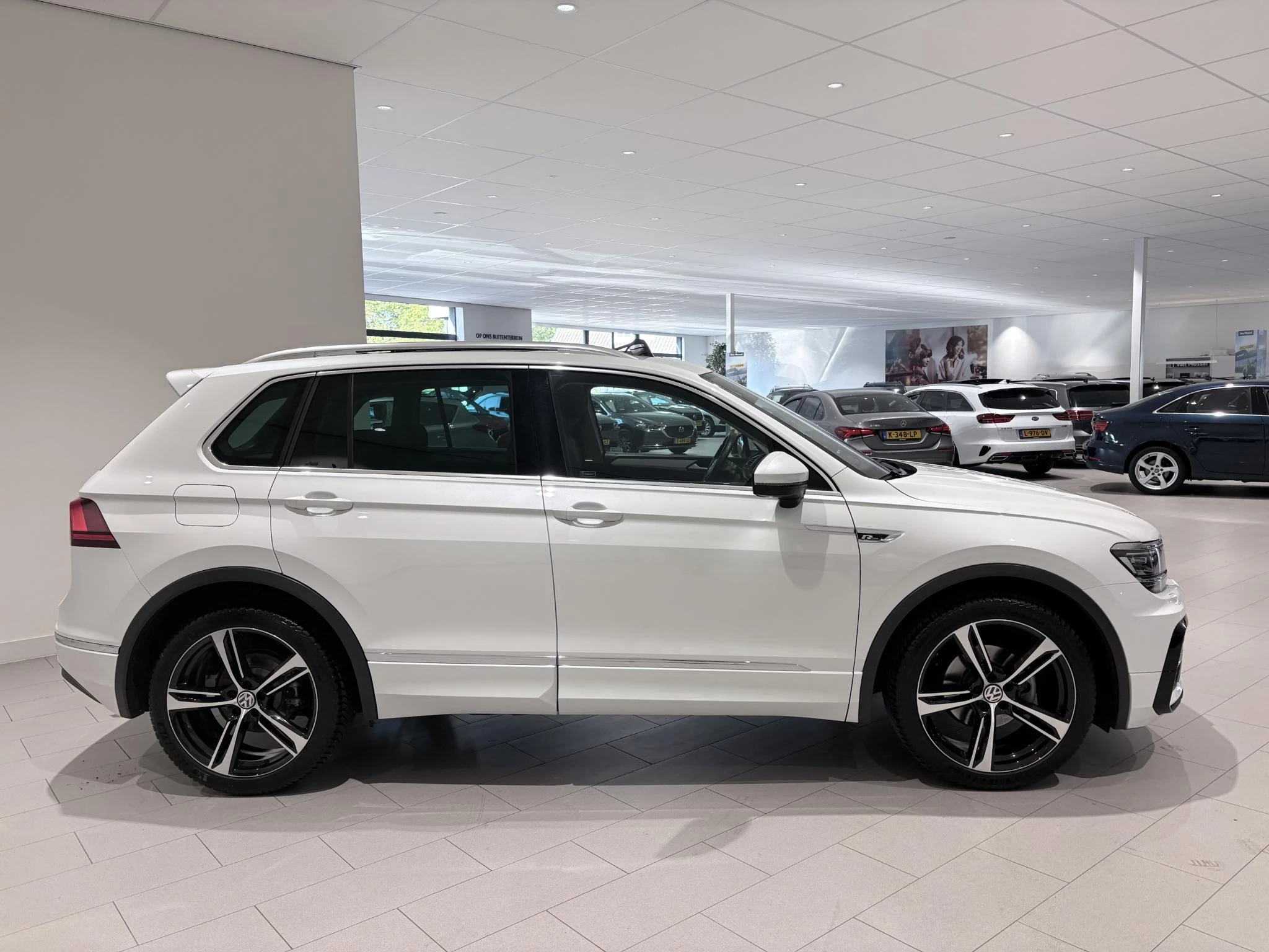 Volkswagen-Tiguan-image-5