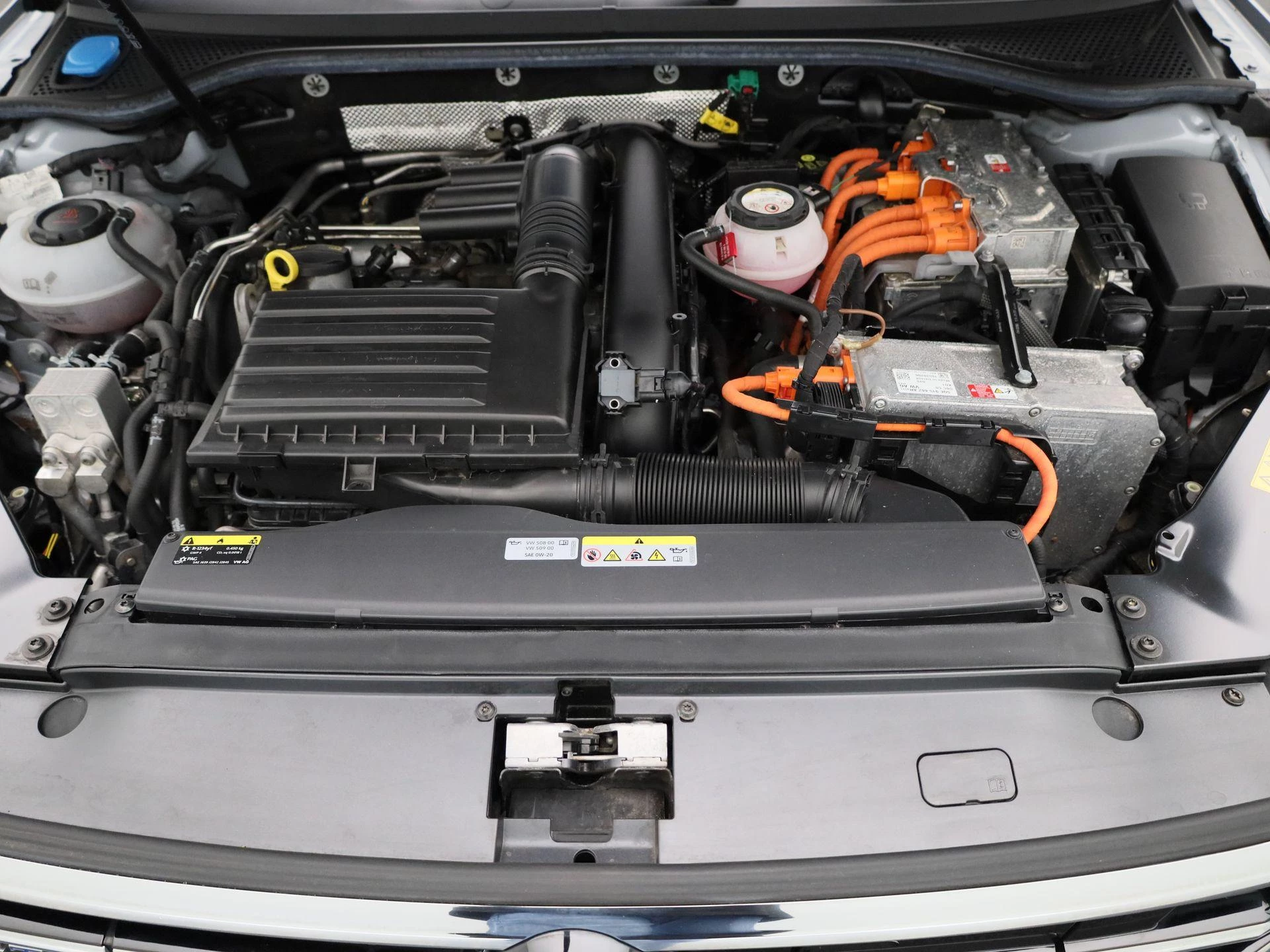 Volkswagen-Passat-image-39
