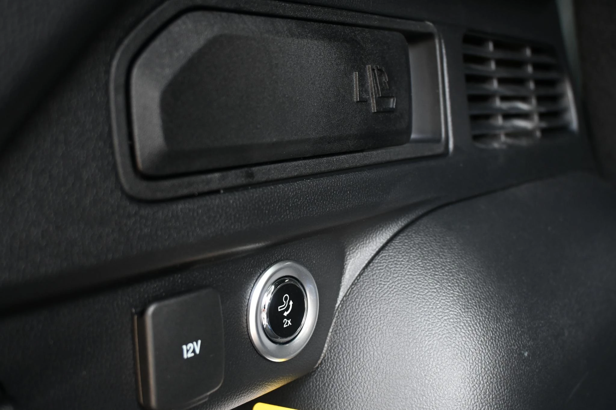 Ford Kuga 2.5 PHEV Sound Edition