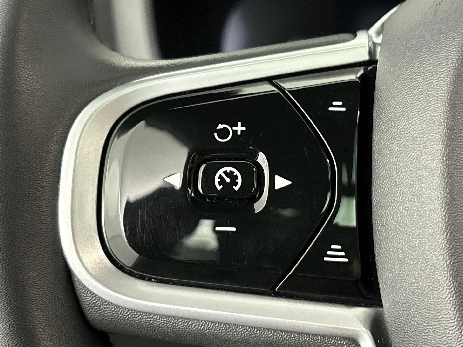 Volvo-V60-image-5