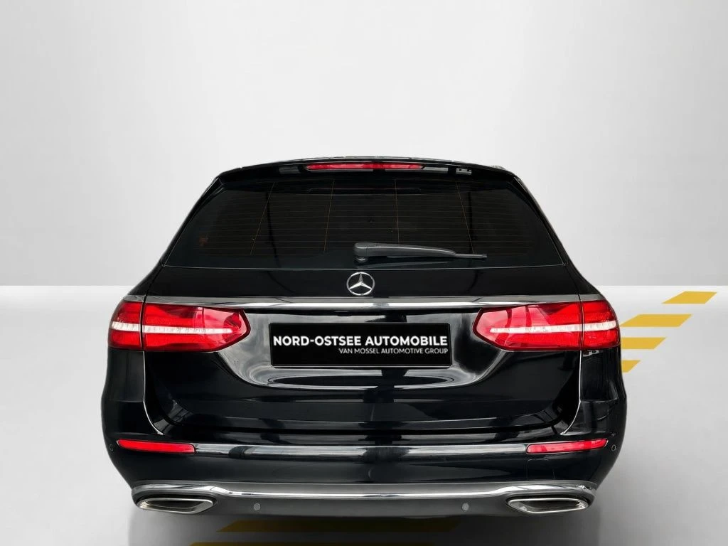 Mercedes-Benz-E-Klasse 200-image-7