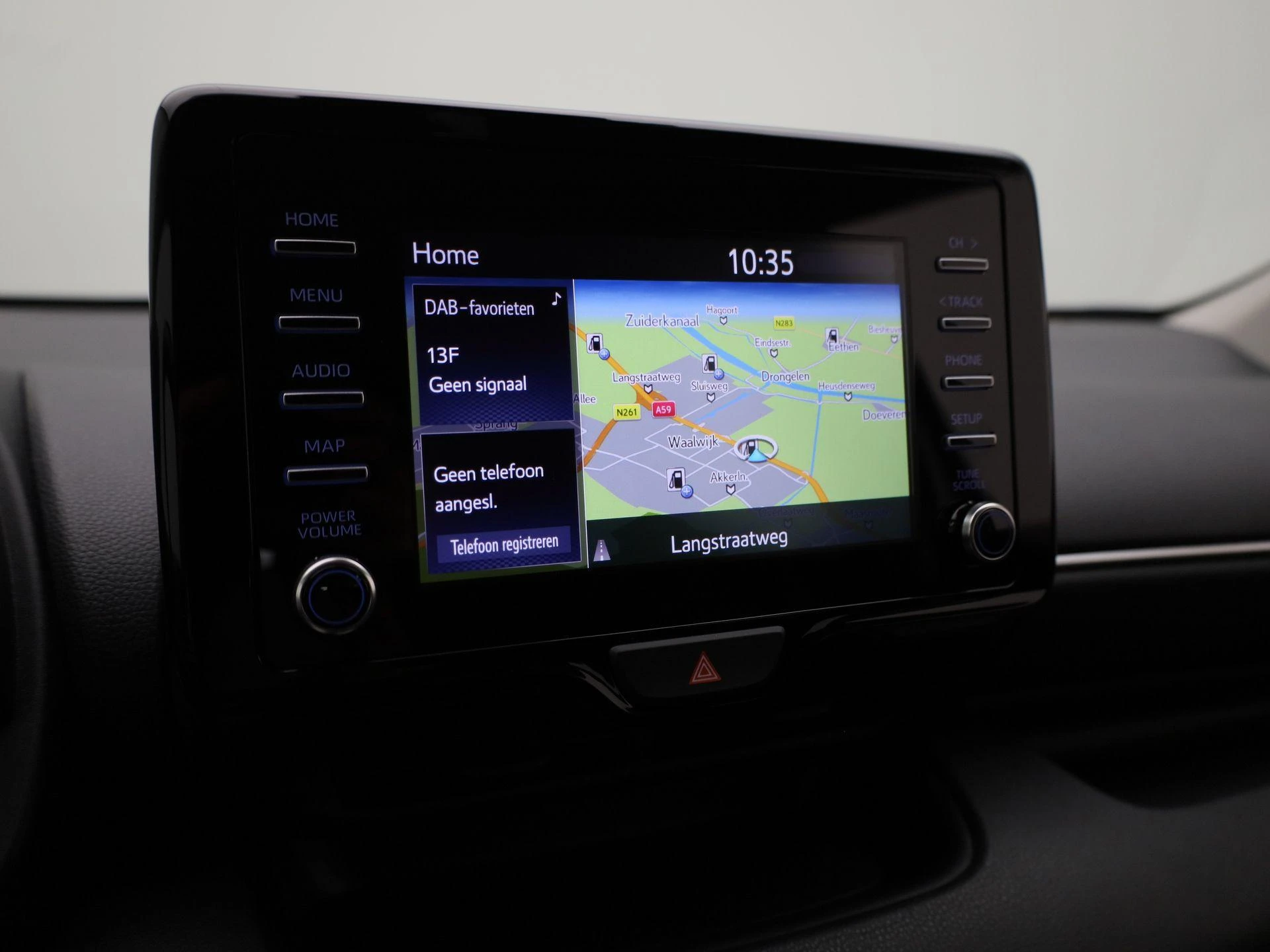 Toyota-Yaris-image-20