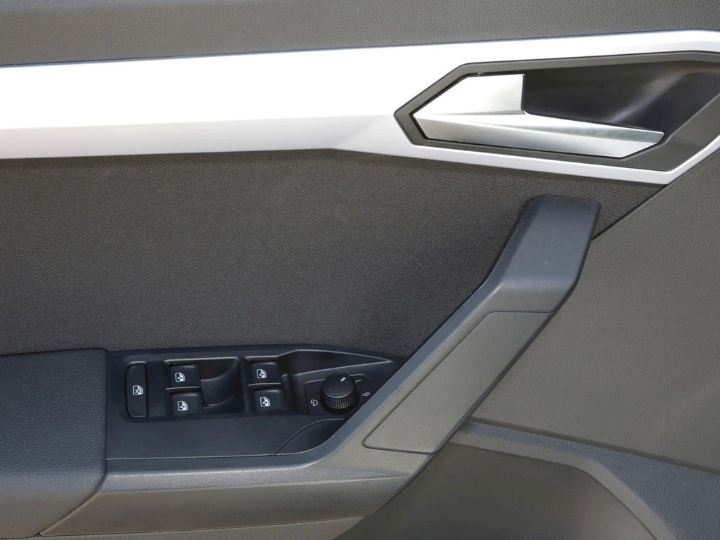 SEAT-Ibiza-image-15