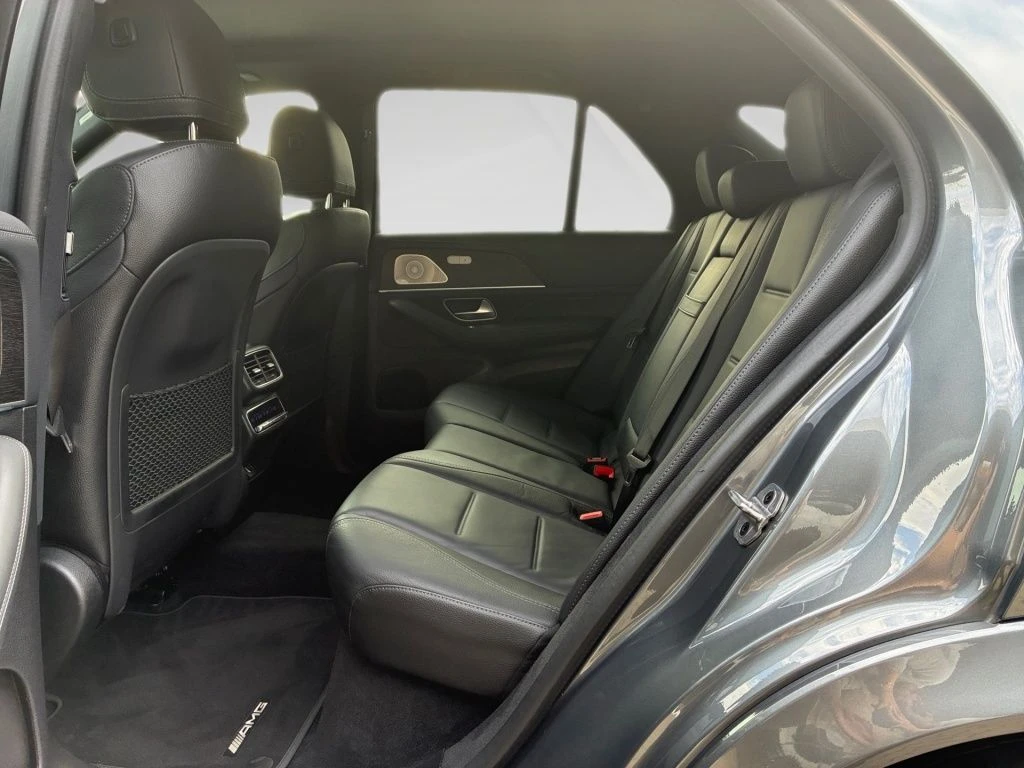 Mercedes-Benz-GLE 400 d-image-9