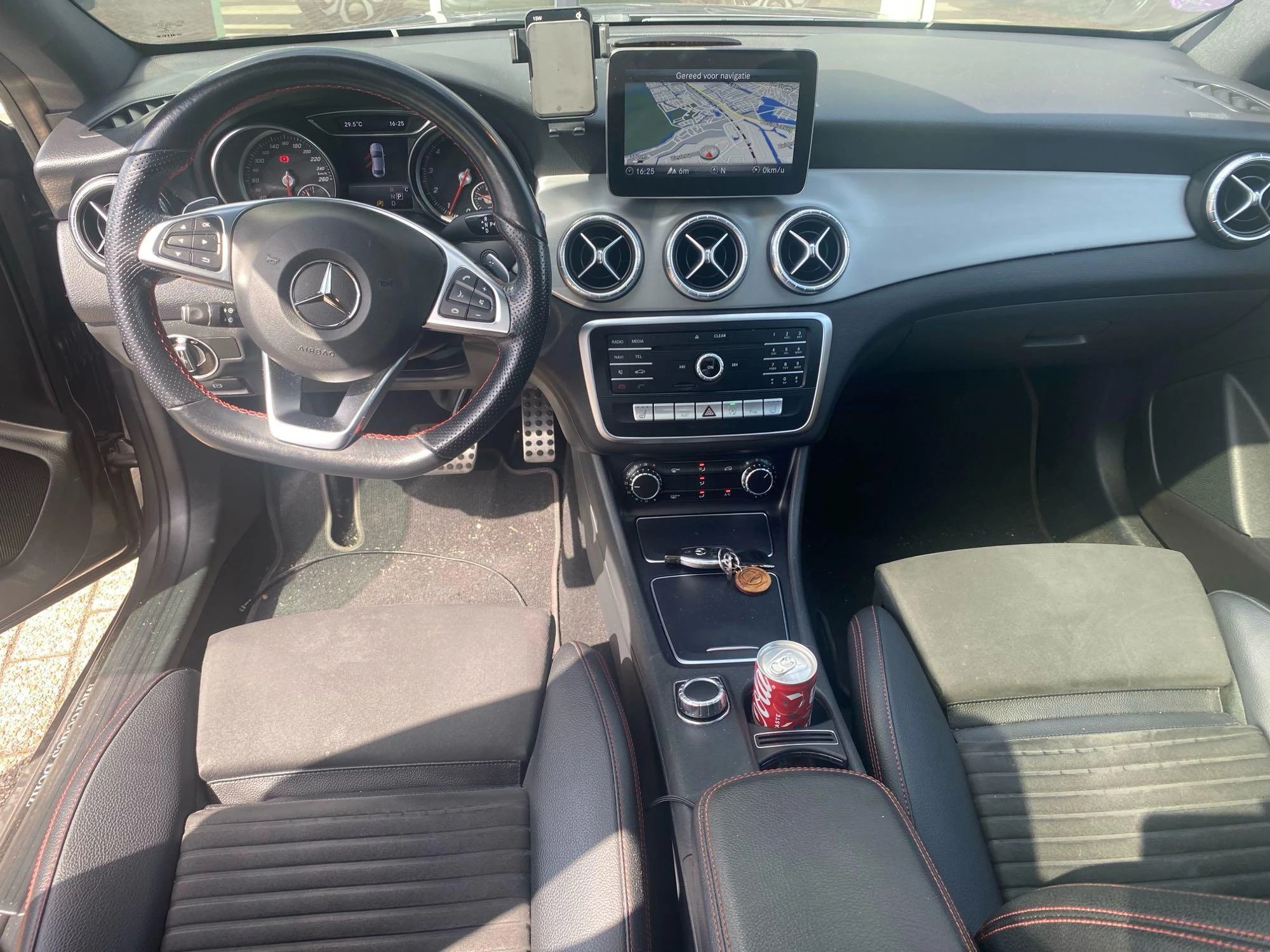 Mercedes-Benz CLA 180