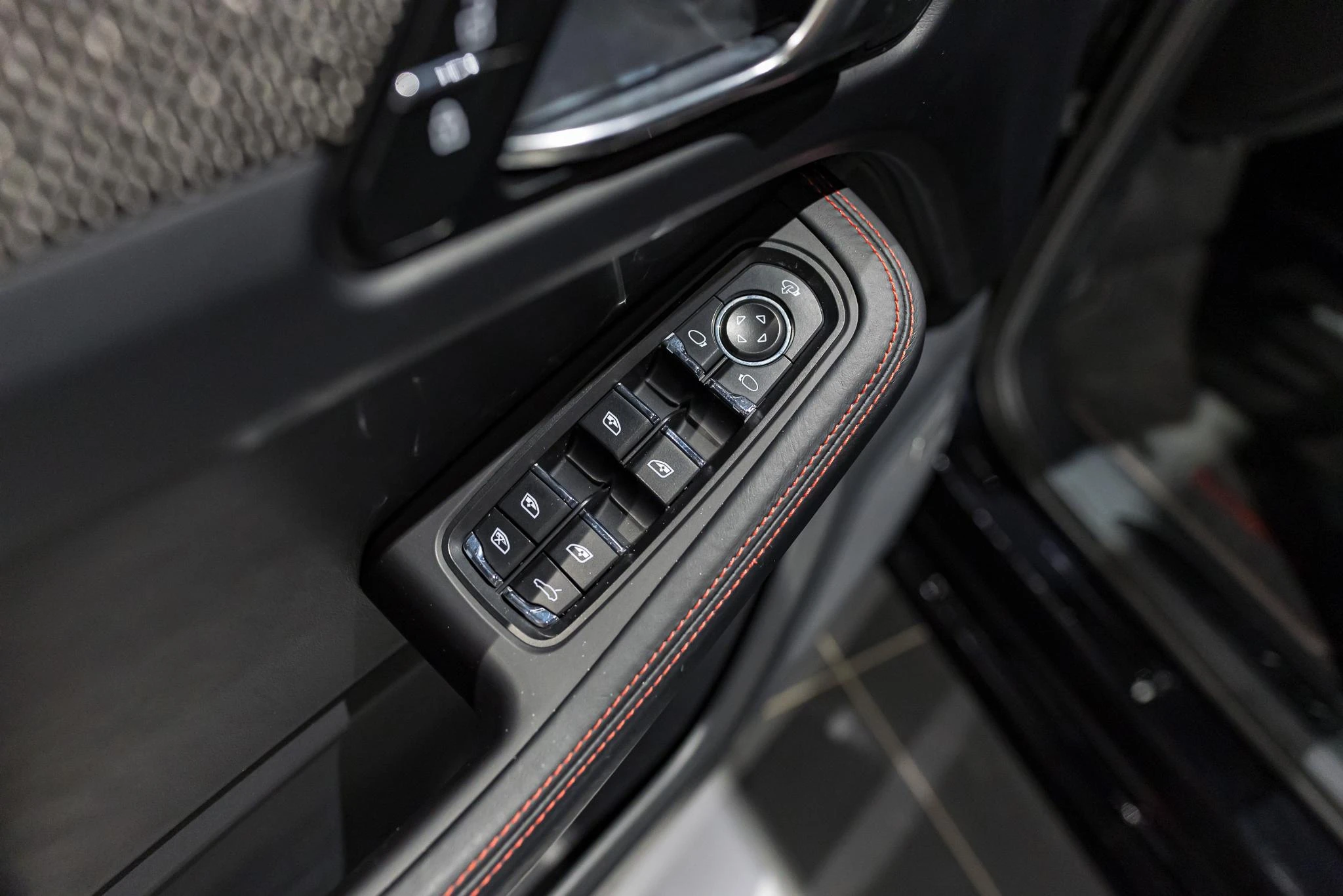Porsche-Macan-image-20