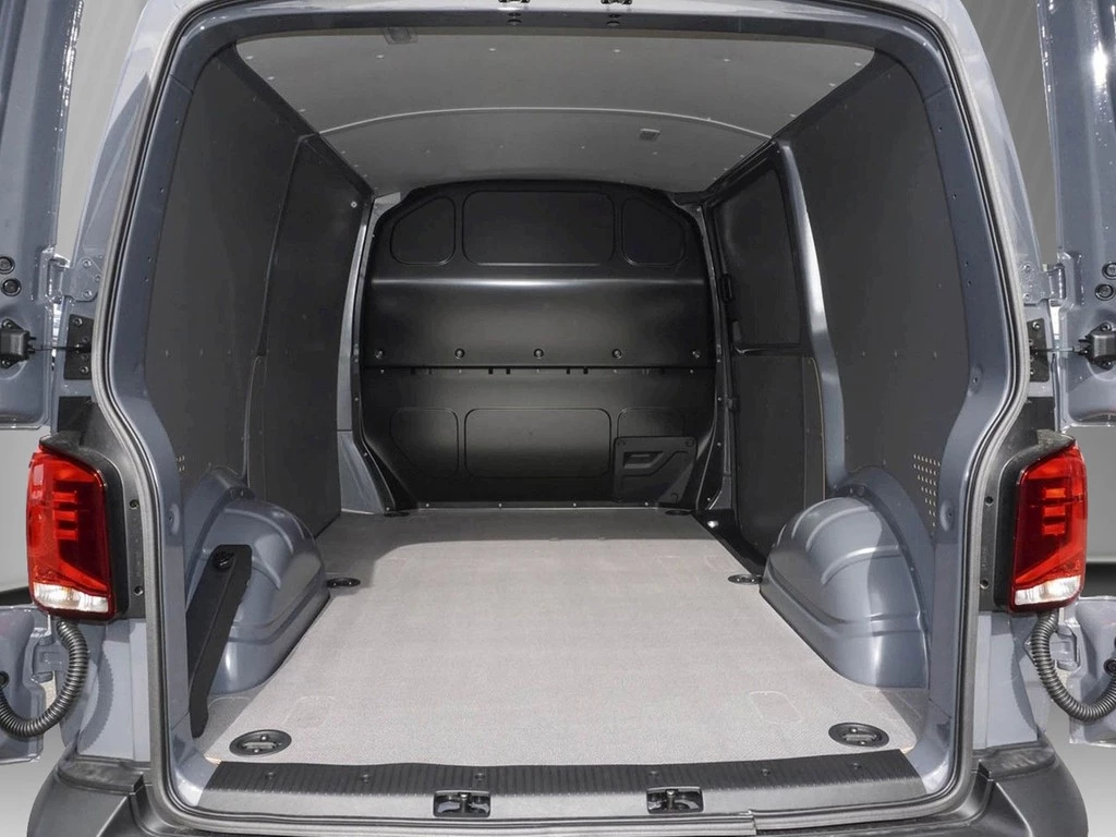 Volkswagen-Transporter-image-5