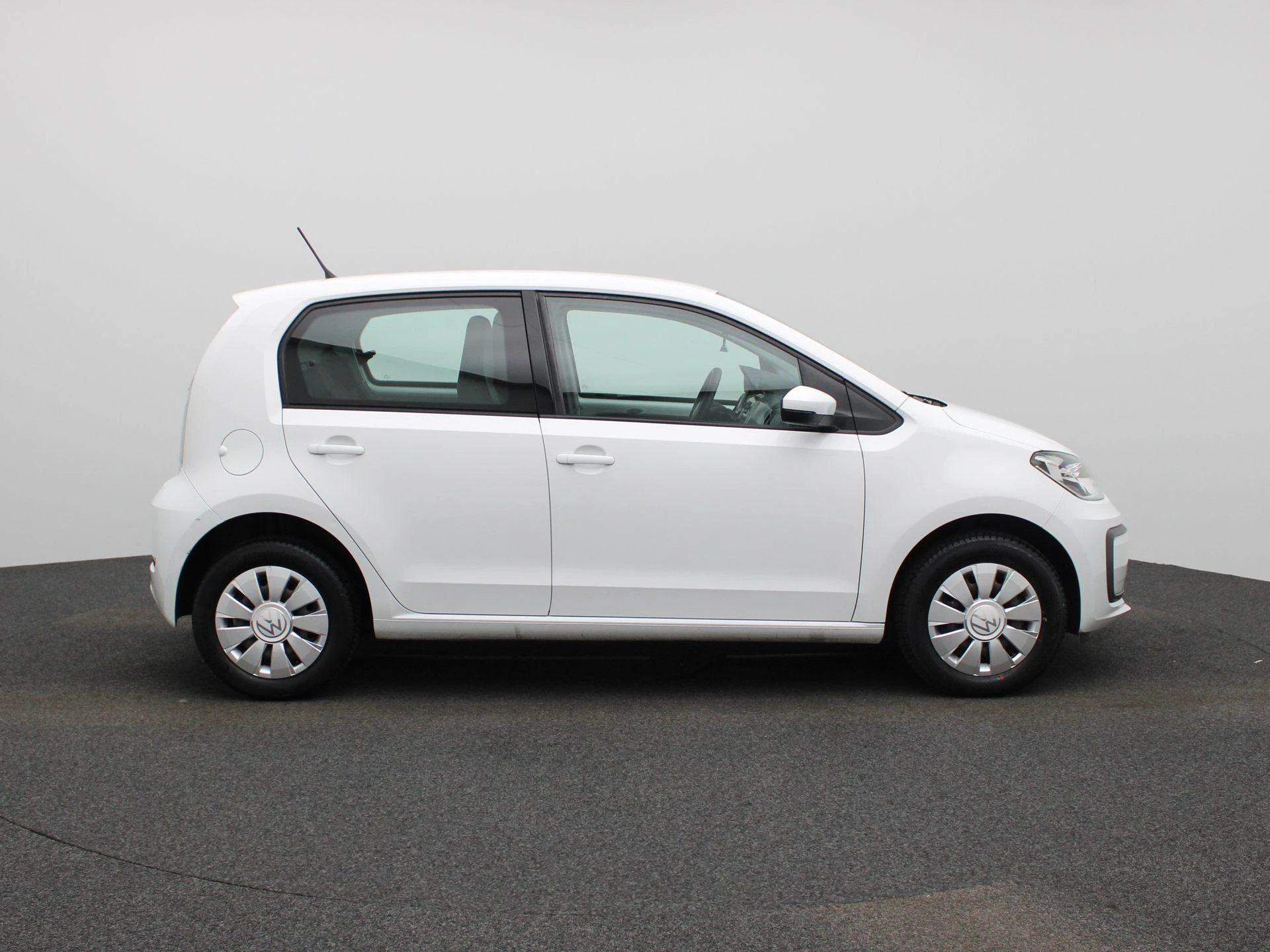 Volkswagen-up!-image-5