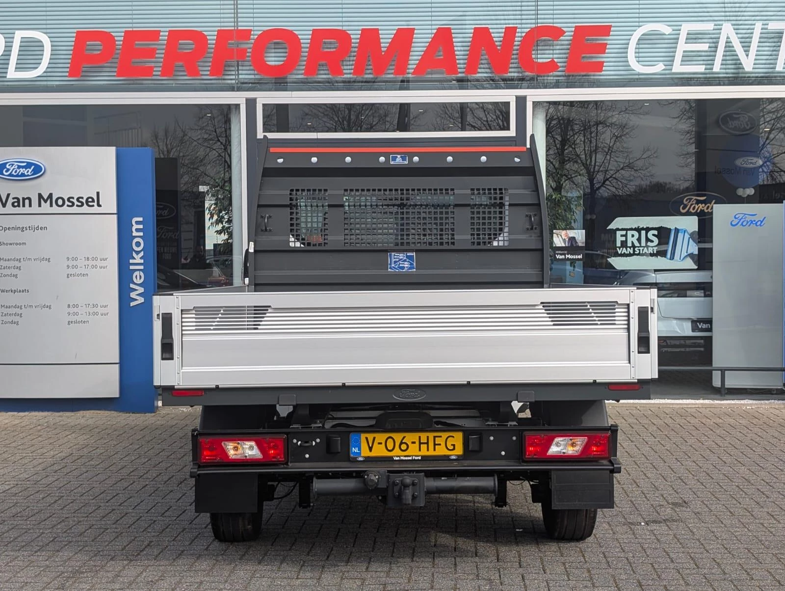 Ford-Transit-image-4