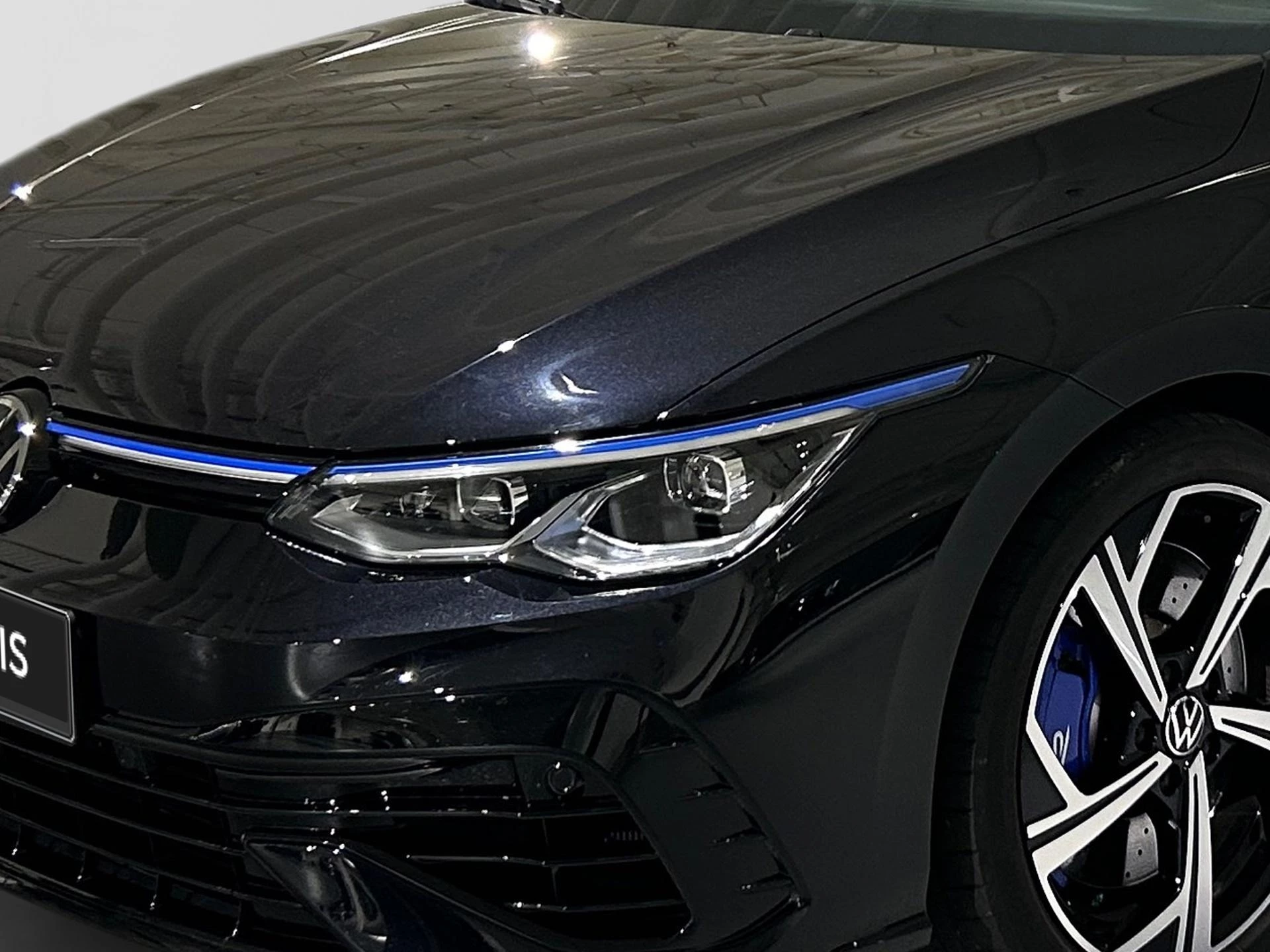 Volkswagen-Golf-image-19