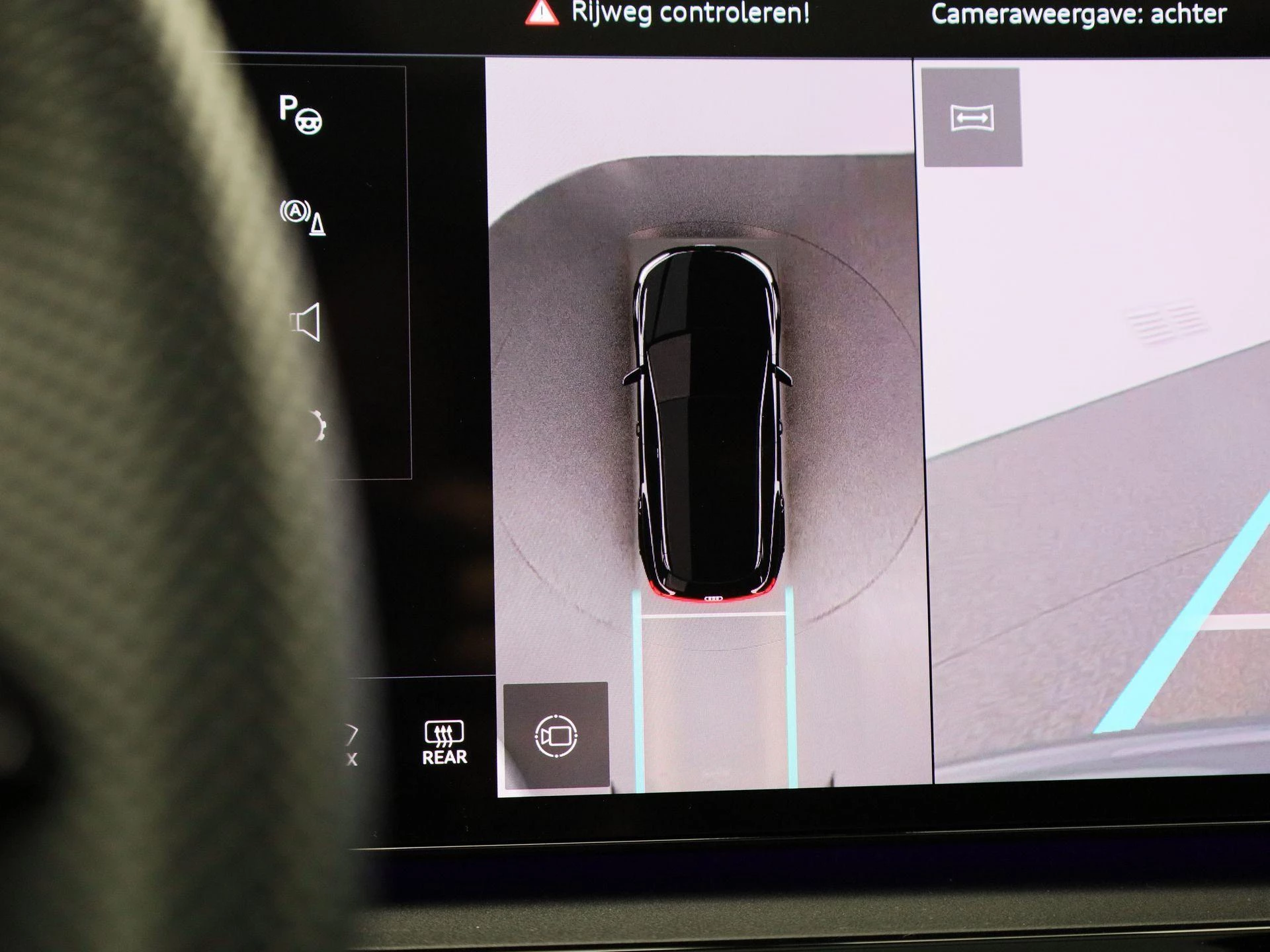 Audi-Q6 e-tron-image-41