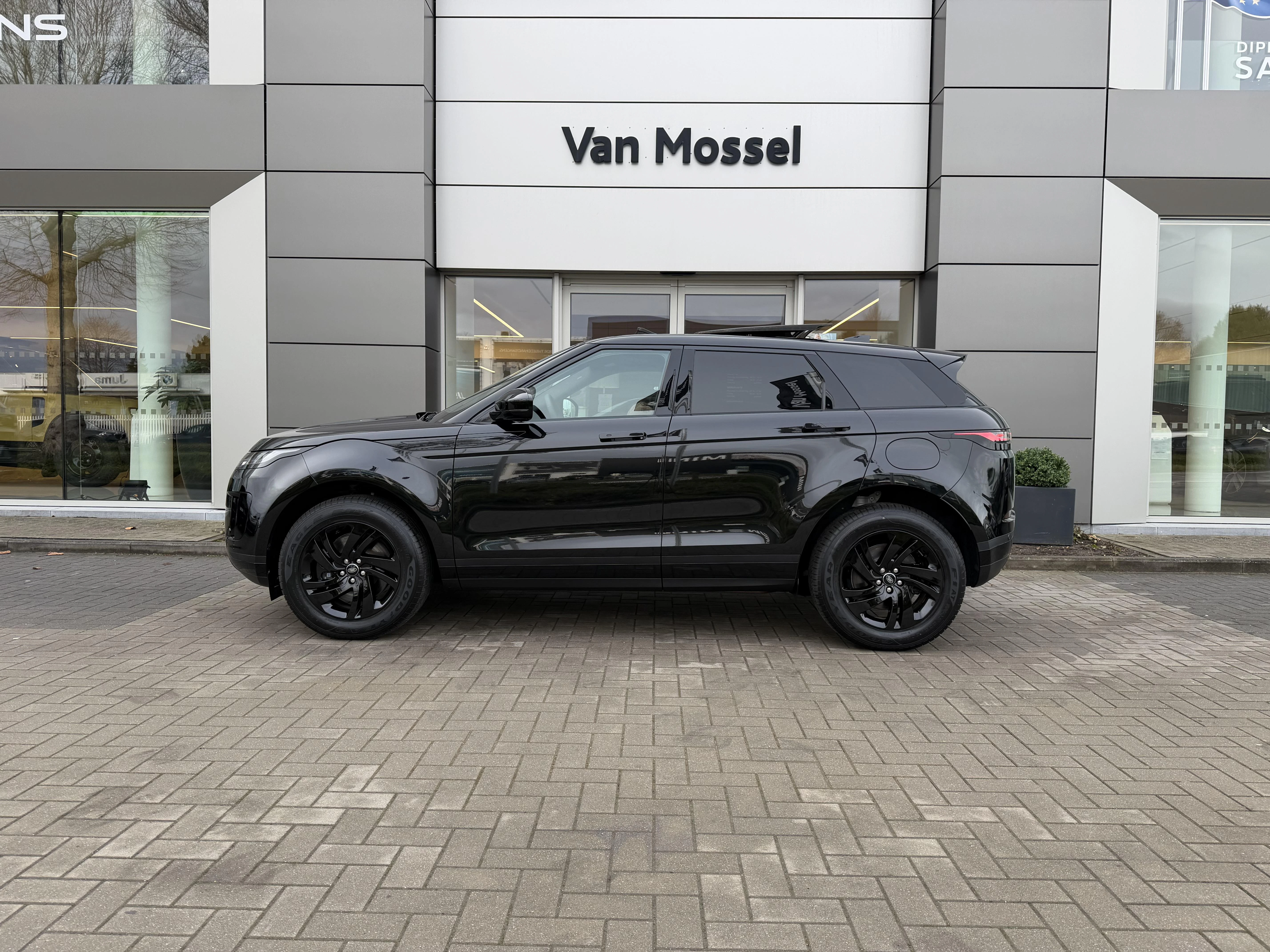 Land Rover-Range Rover Evoque-image-4
