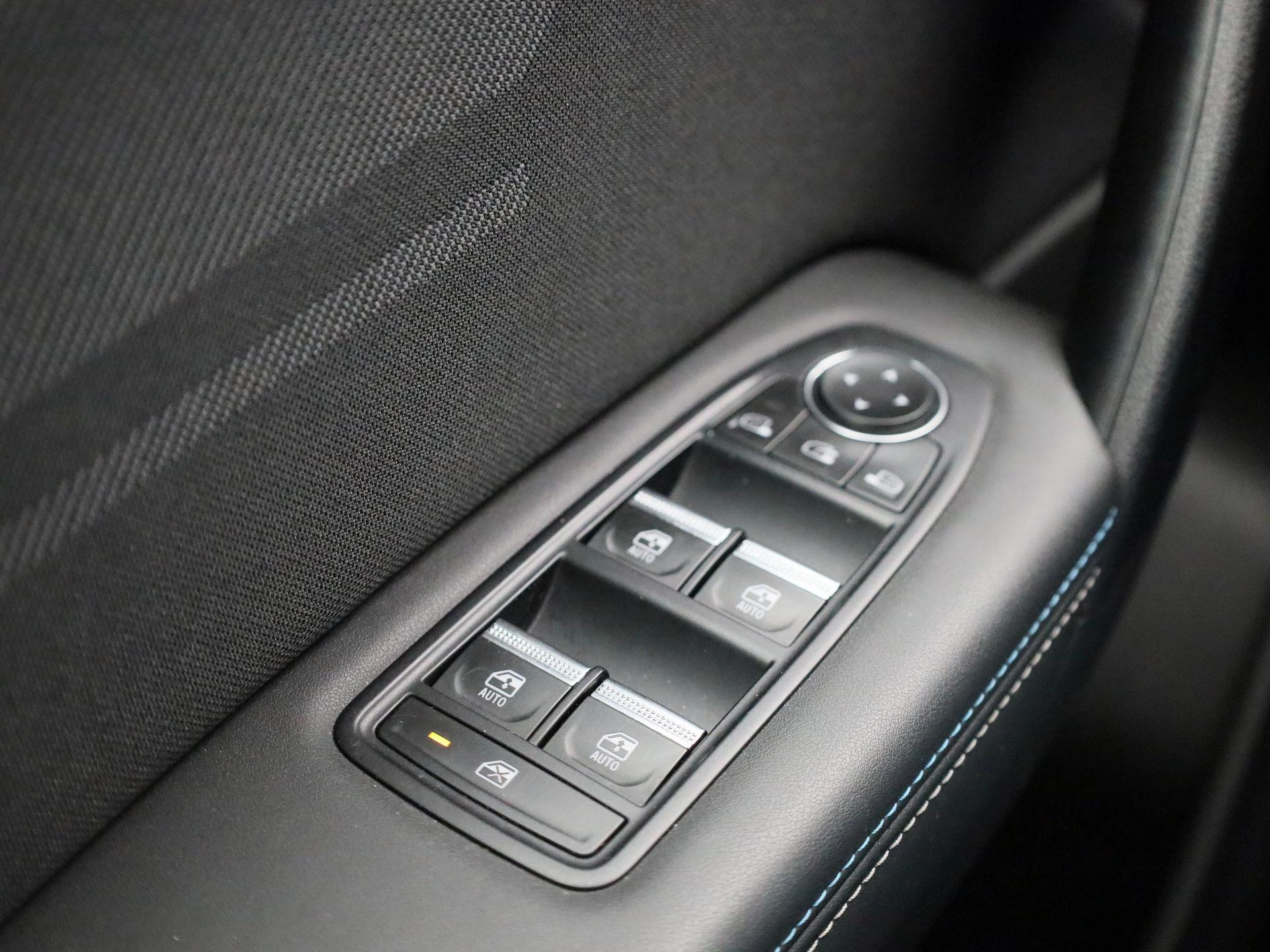 Renault-Captur-image-30