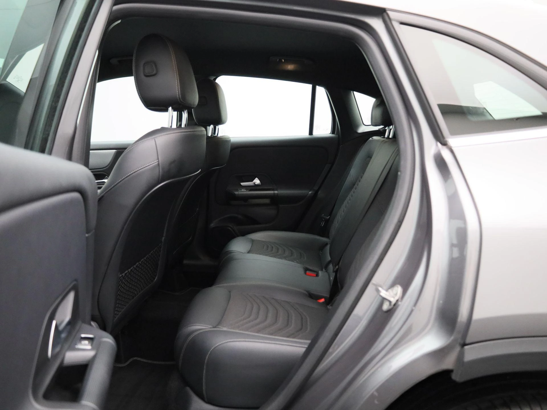Mercedes-Benz-GLA-image-9