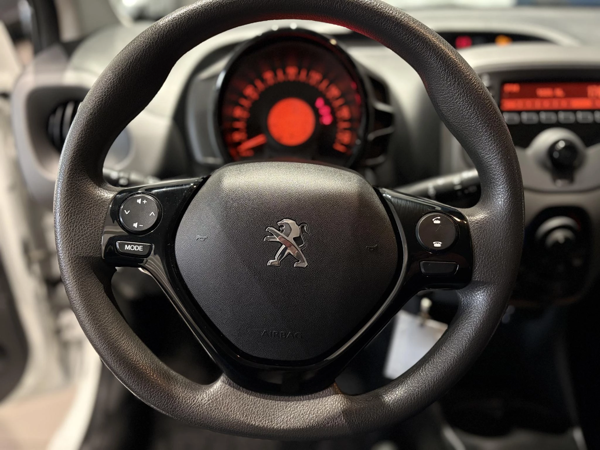 Peugeot-108-image-10