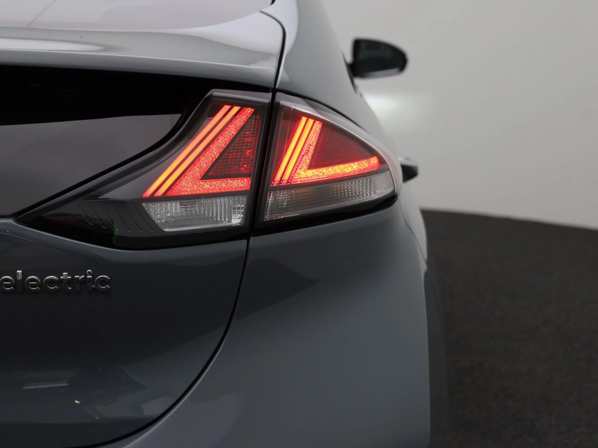 Hyundai-IONIQ-image-37