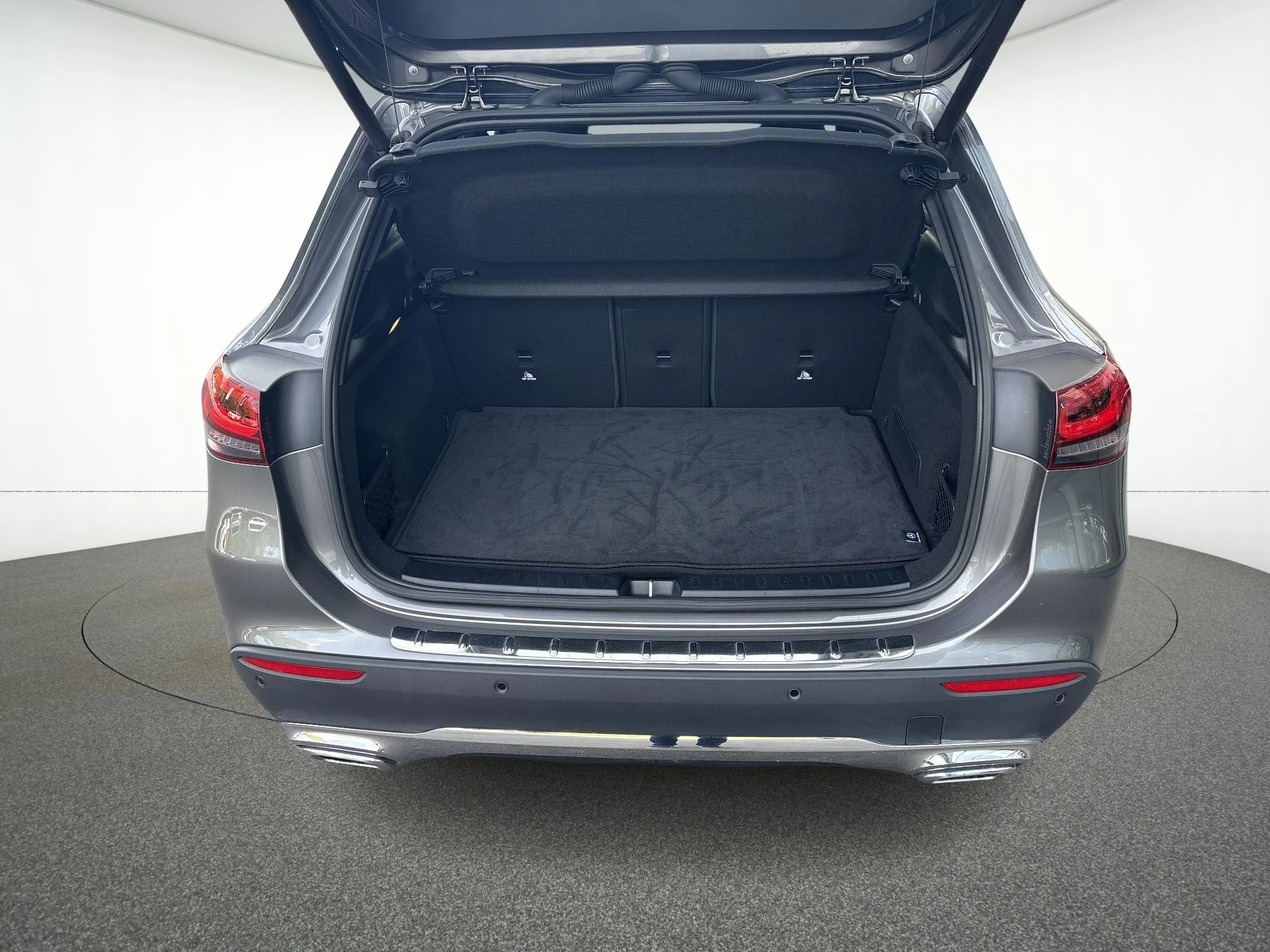 Mercedes-Benz GLA 180 Business Solution + LED + PARKEERSENSOREN + CAMERA +