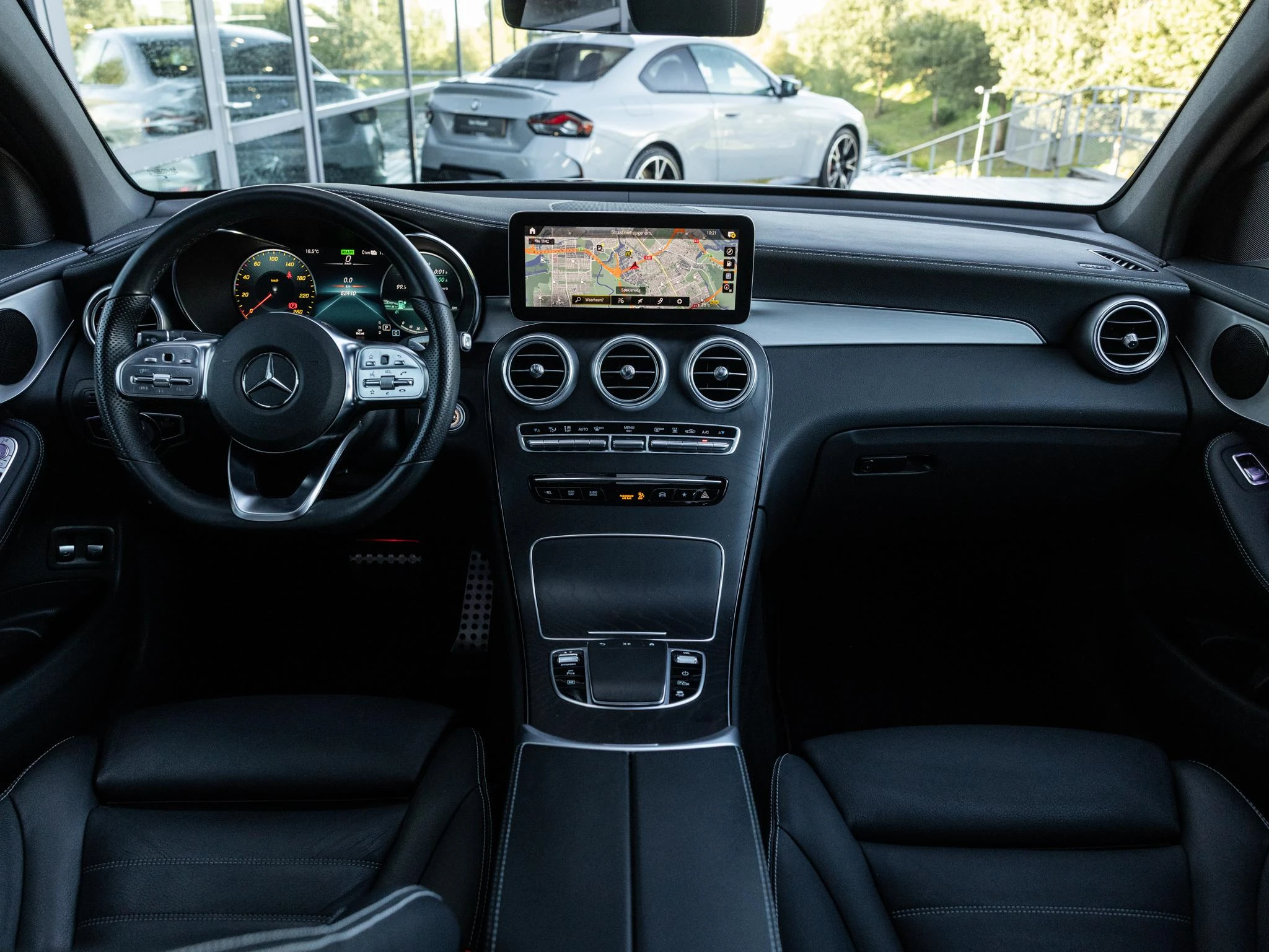 Mercedes-Benz-GLC-image-7