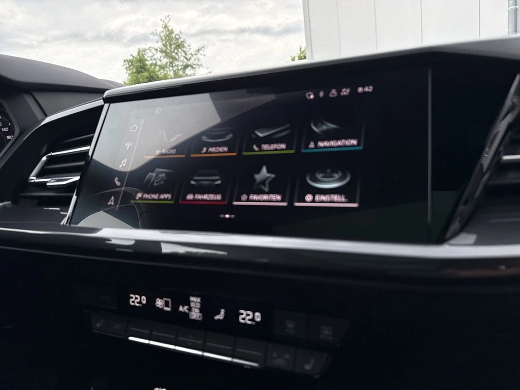 Audi Q4 e-tron 50 quattro *S line*SOH93%*Matrix*Pano*