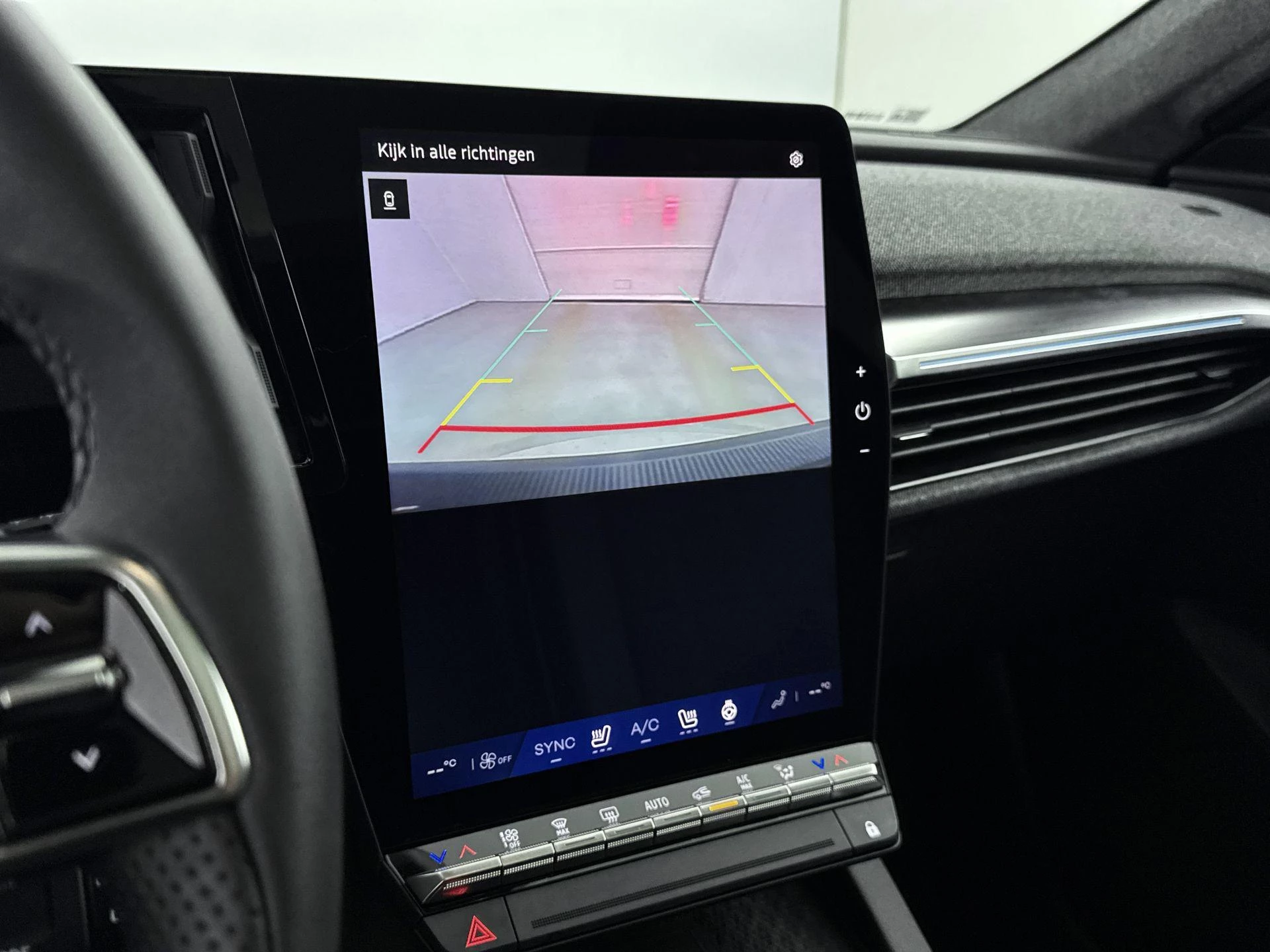 Renault-Scénic-image-10